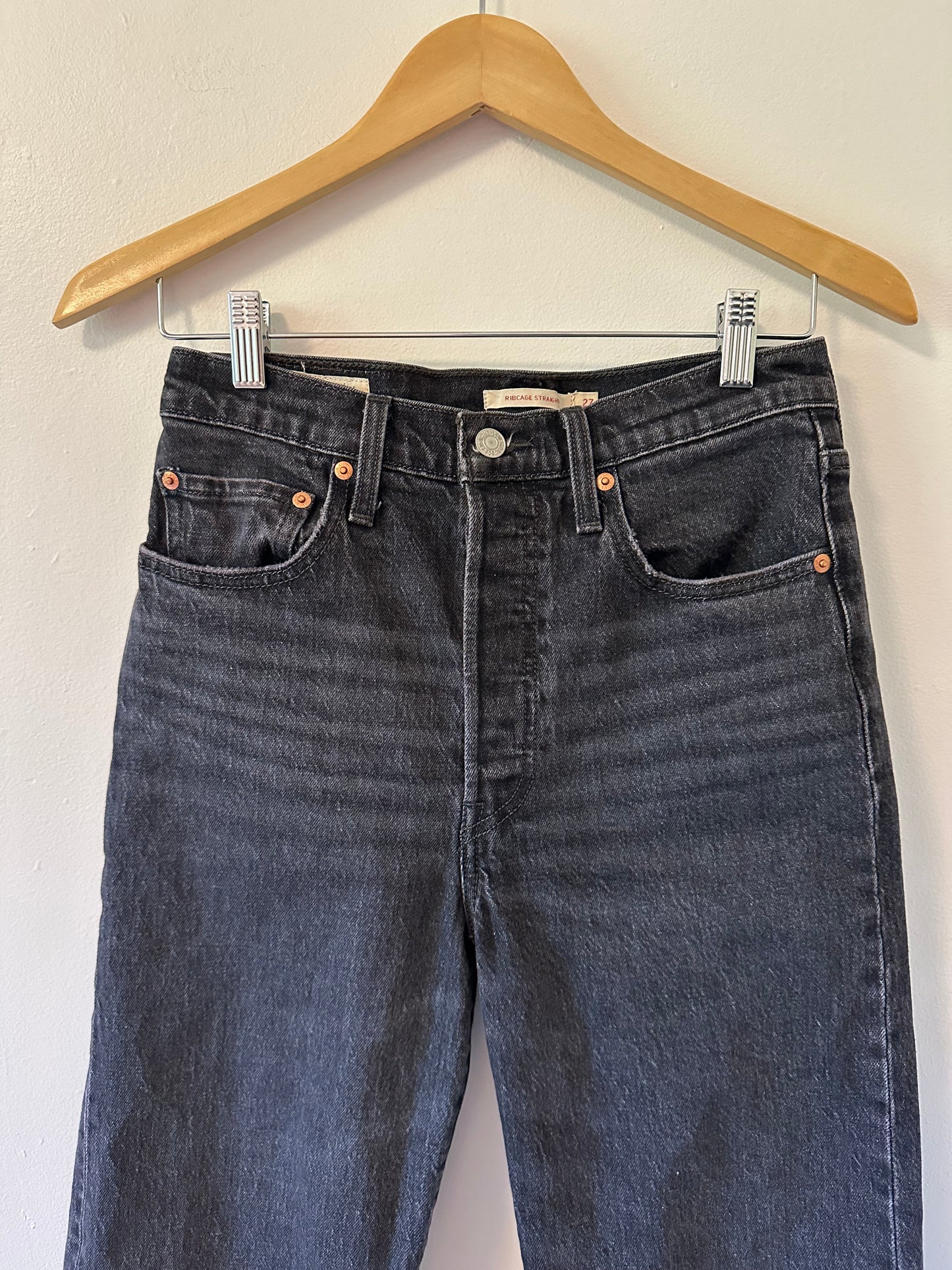 Levi's - Faded Black Ribcage High Waist Straight Leg Women's Jeans | Size 27