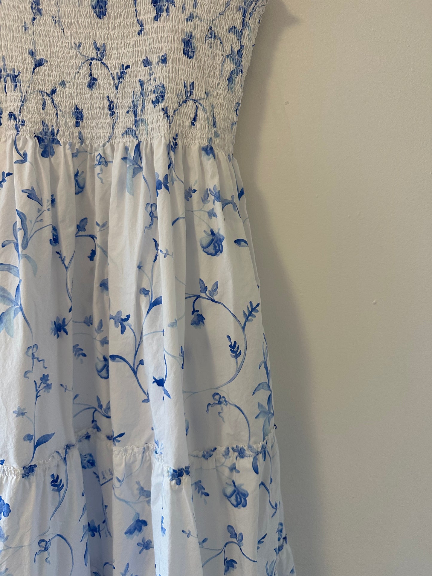 Hill House The Ellie Nap Dress in Blue Botanical - Size Medium