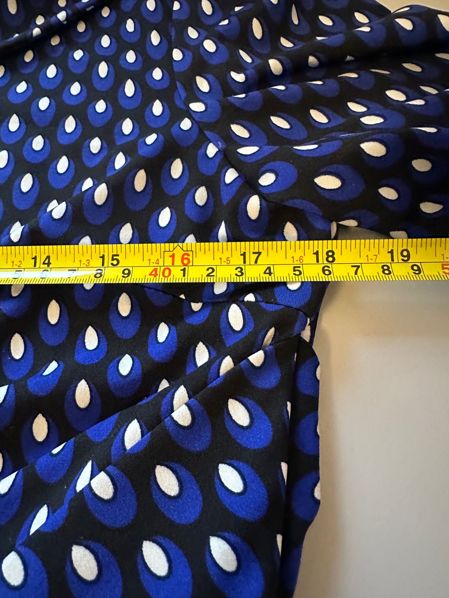 Jolie Moi Roll Collar Shift Dress in Black and Blue | Size 14