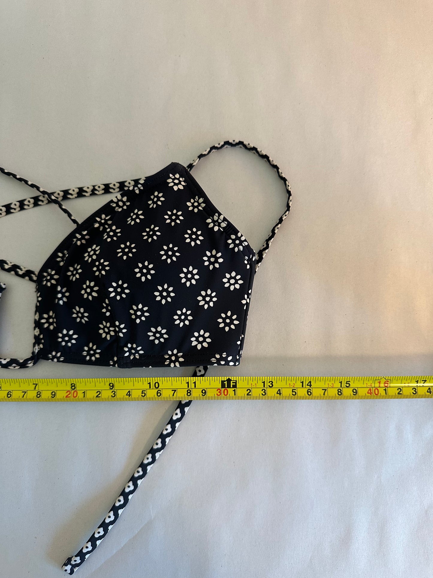 J. Crew French U-wire Bikini Top in Black and White Floral Print - Size Medium