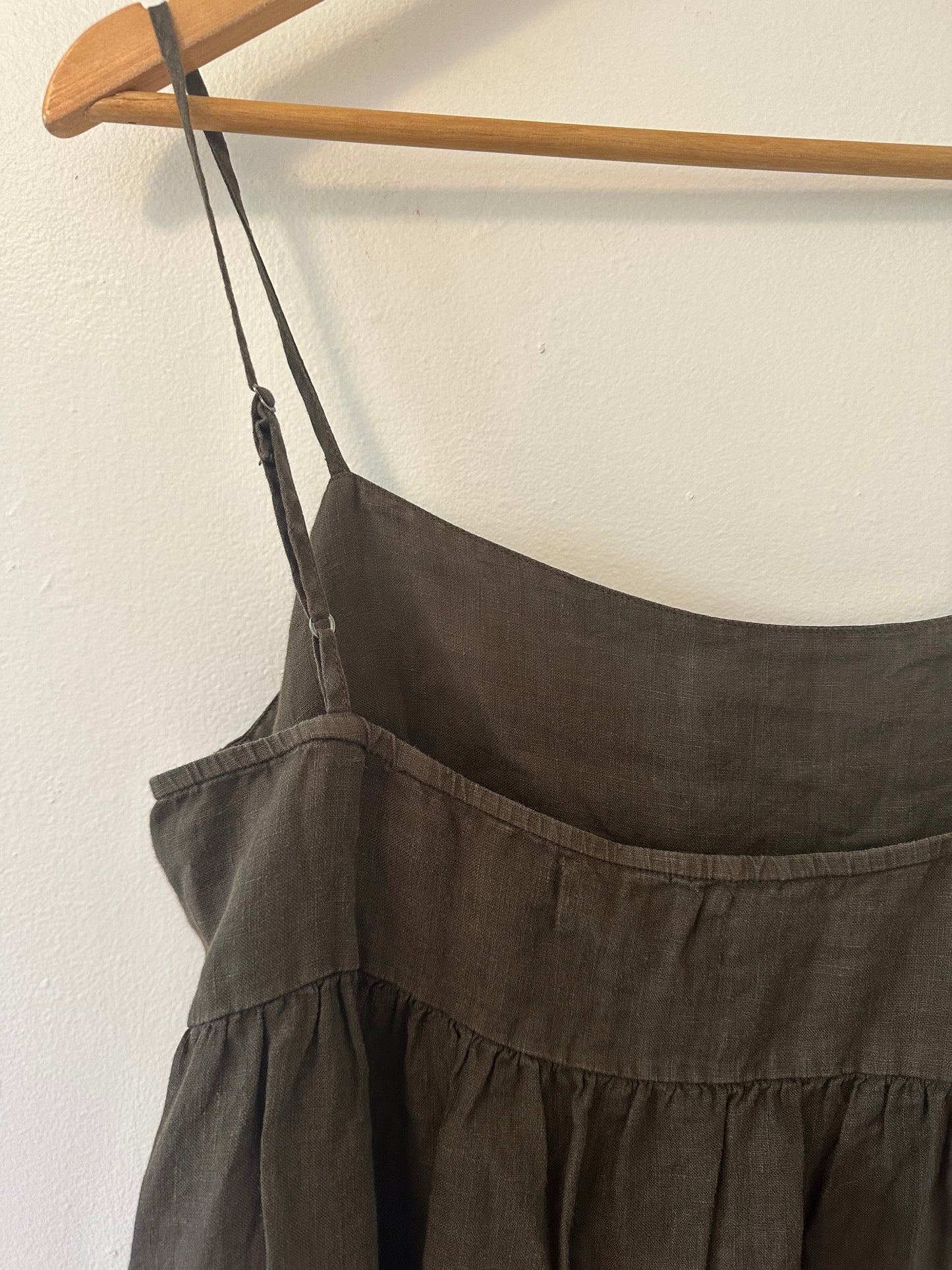 Velvet by Graham & Spencer Olive Green Empire Waist Camisole - Size Medium