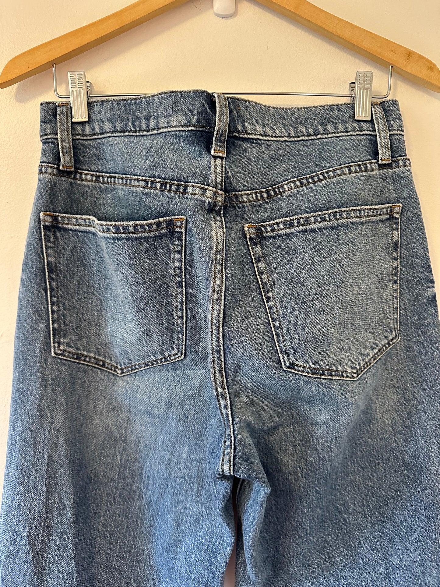 Joe’s Jeans The Margot Cropped Straight Leg - Size 29