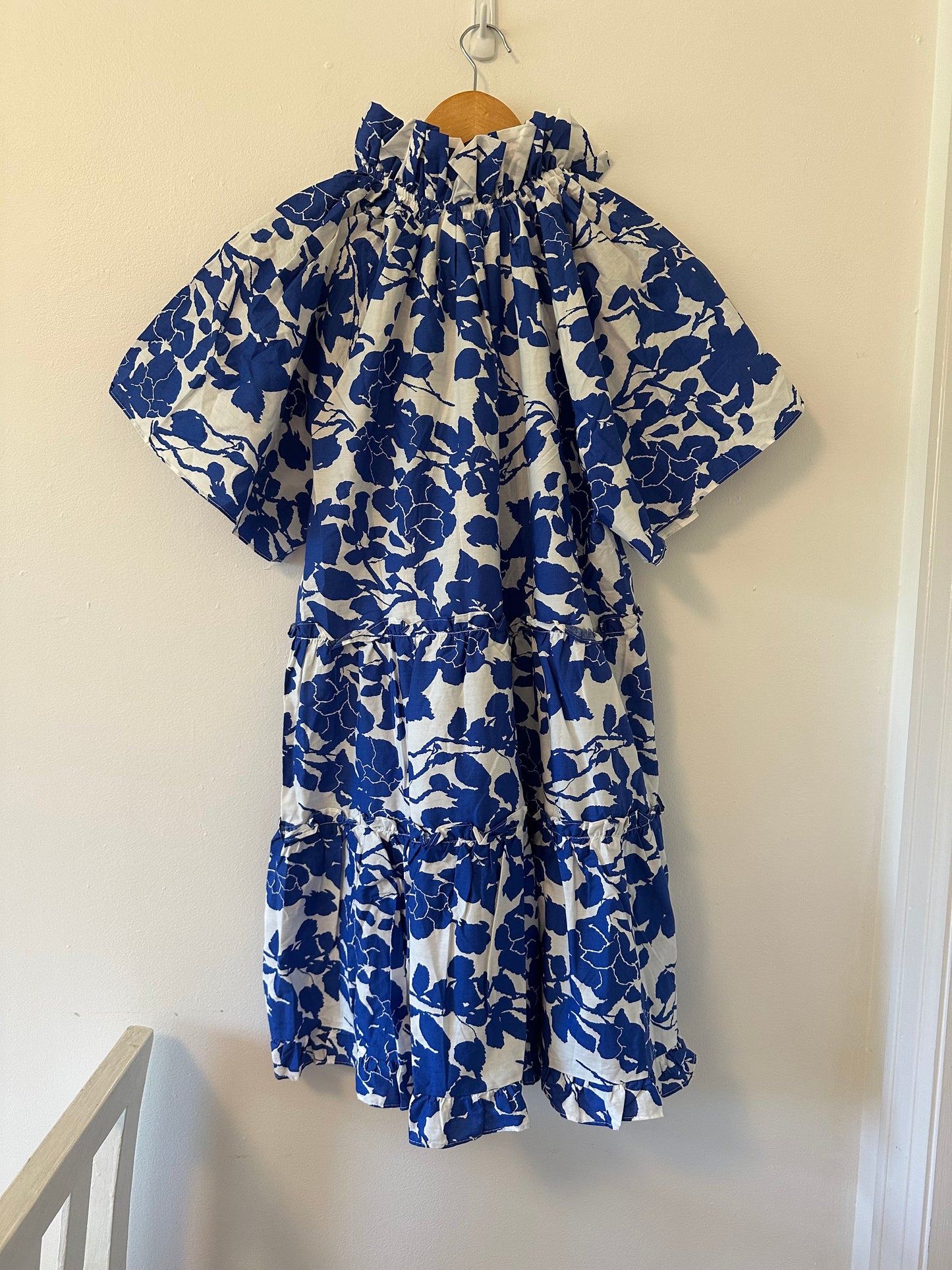 NWT Tuckernuck Hyacinth House Blue & White Floral Thea Mini Dress Size Medium