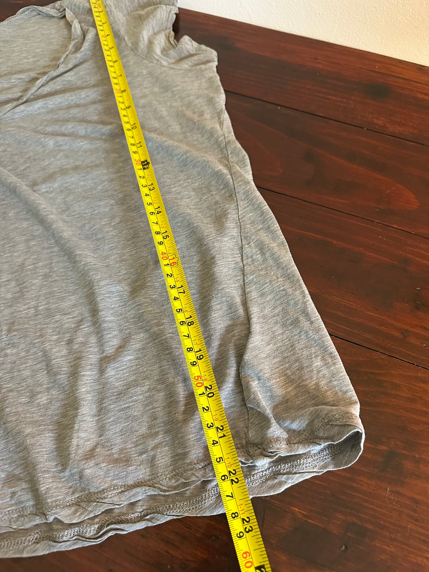 James Perse Gray Twist V-Neck Women's T-Shirt - Size 2