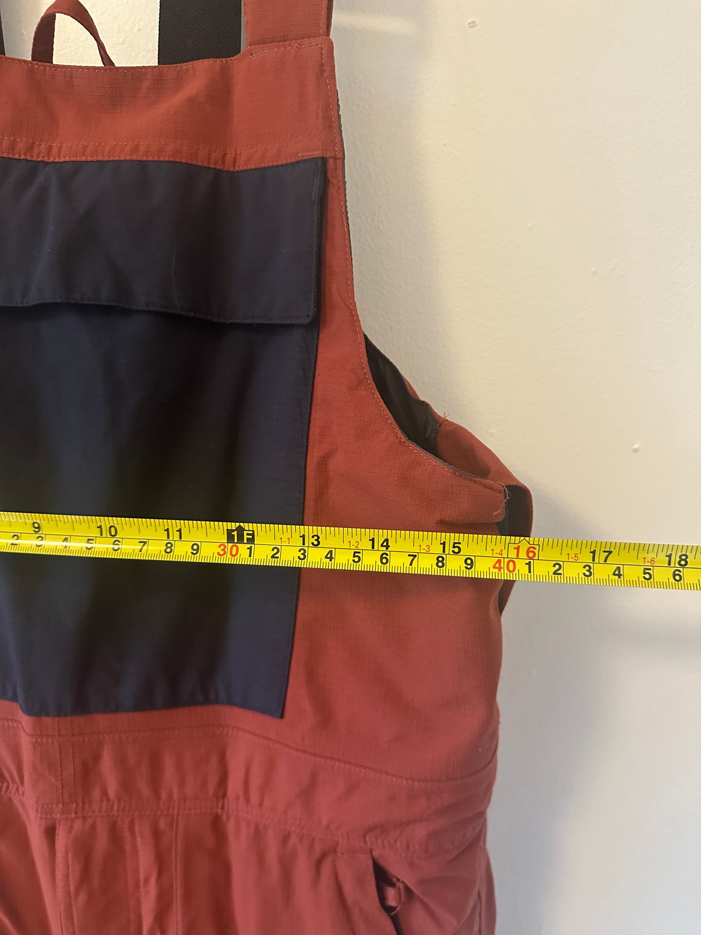 ThirtyTwo Rust Red and Black Bib Snowpants - Size Small