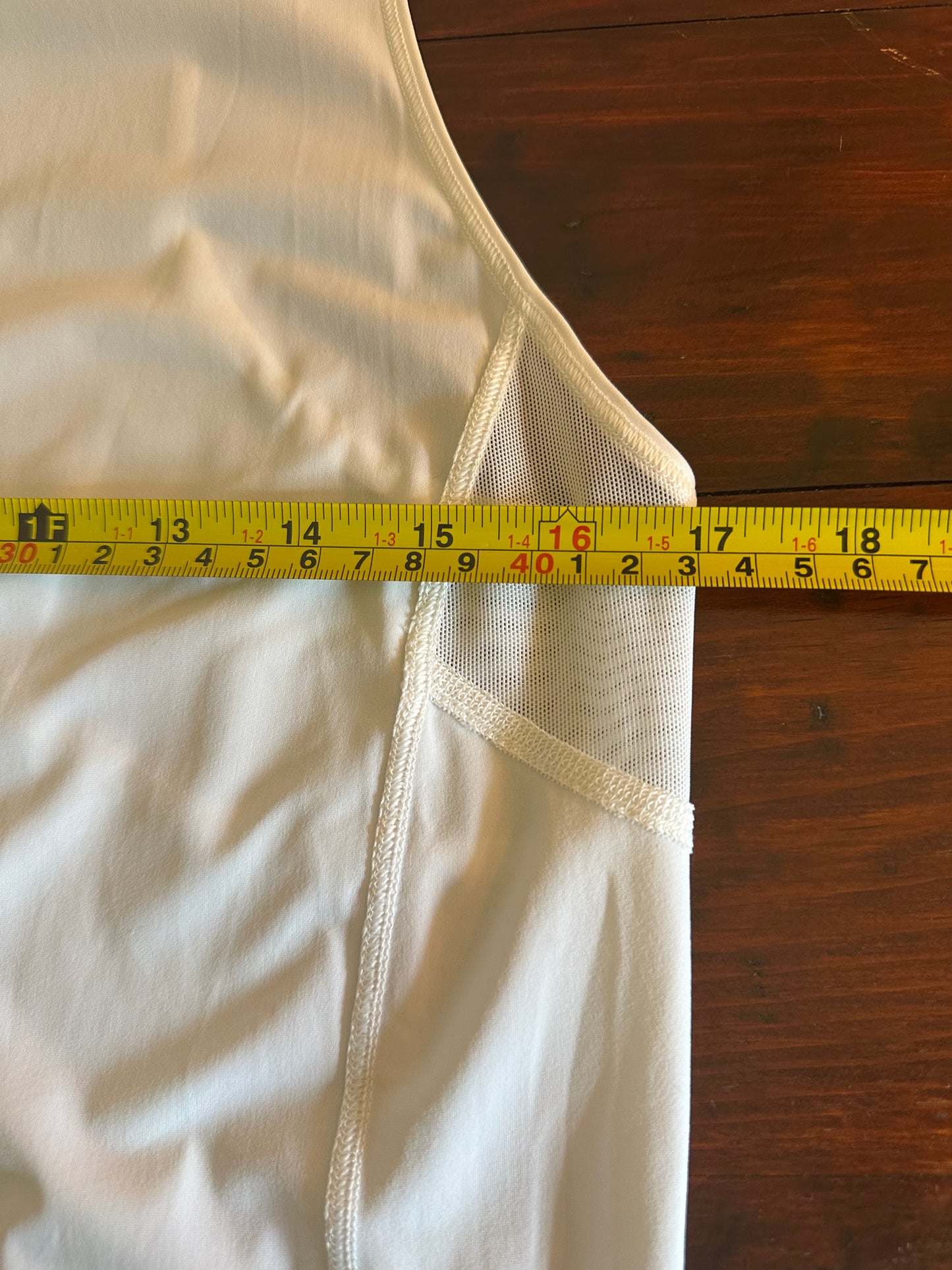 Lululemon Womens White Sculpt Tank II