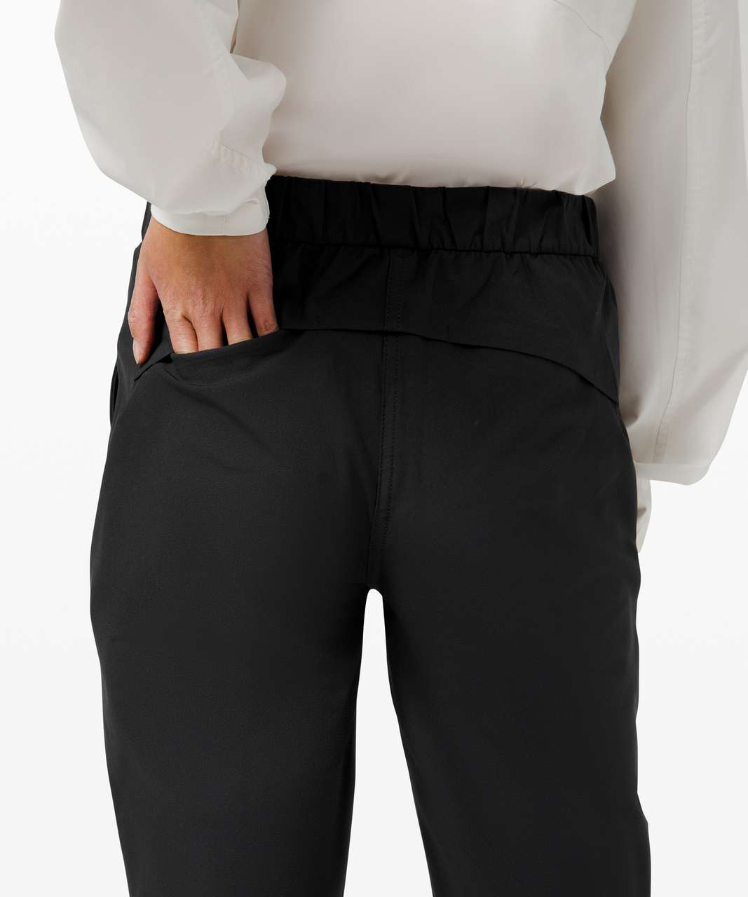 Lululemon Warpstreme High-Rise 7/8 Jogger in Black - Size 31