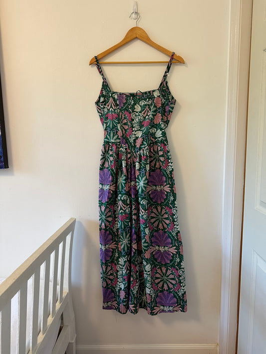 NWT Olivaceous Mikka Sleeveless Midi Dress In Green Multi - Size Small