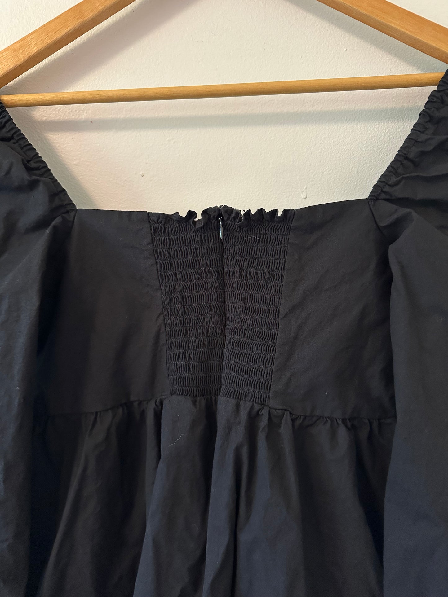 OAK + FORT - Black Sweetheart Puff Sleeve Mini Dress in Cotton Poplin | Size Medium