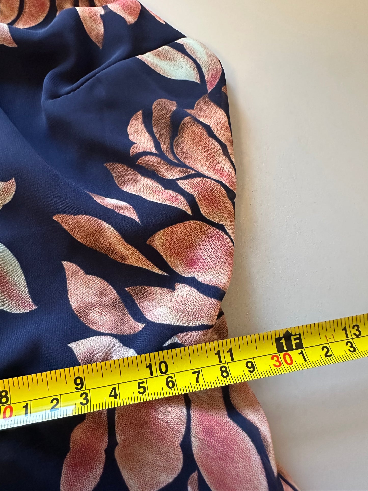 Lulus Adventure Seeker Navy Blue Floral Print Maxi Tie Back Dress | Size Medium