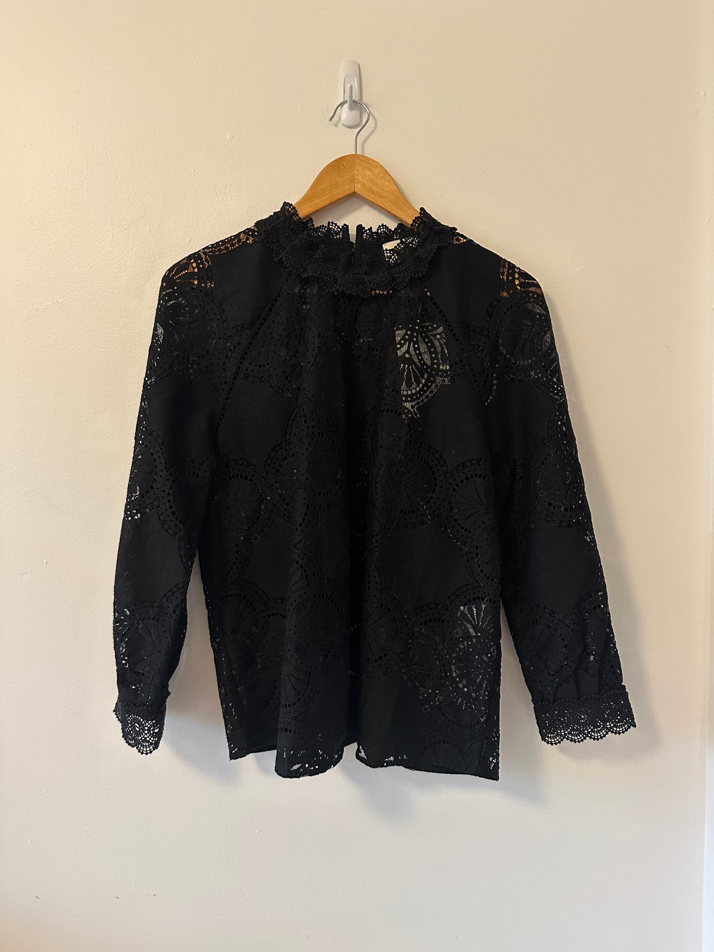 NWT Sezane Bianca Black Lace Organic Cotton Blouse | Size EU 42