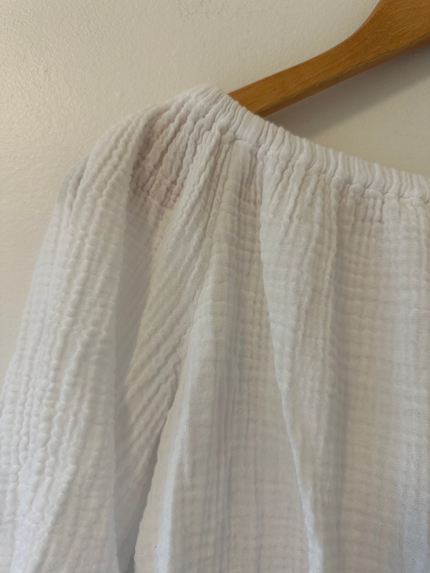 Michael Stars Isabel Convertible Gauze Top in White - Size XS