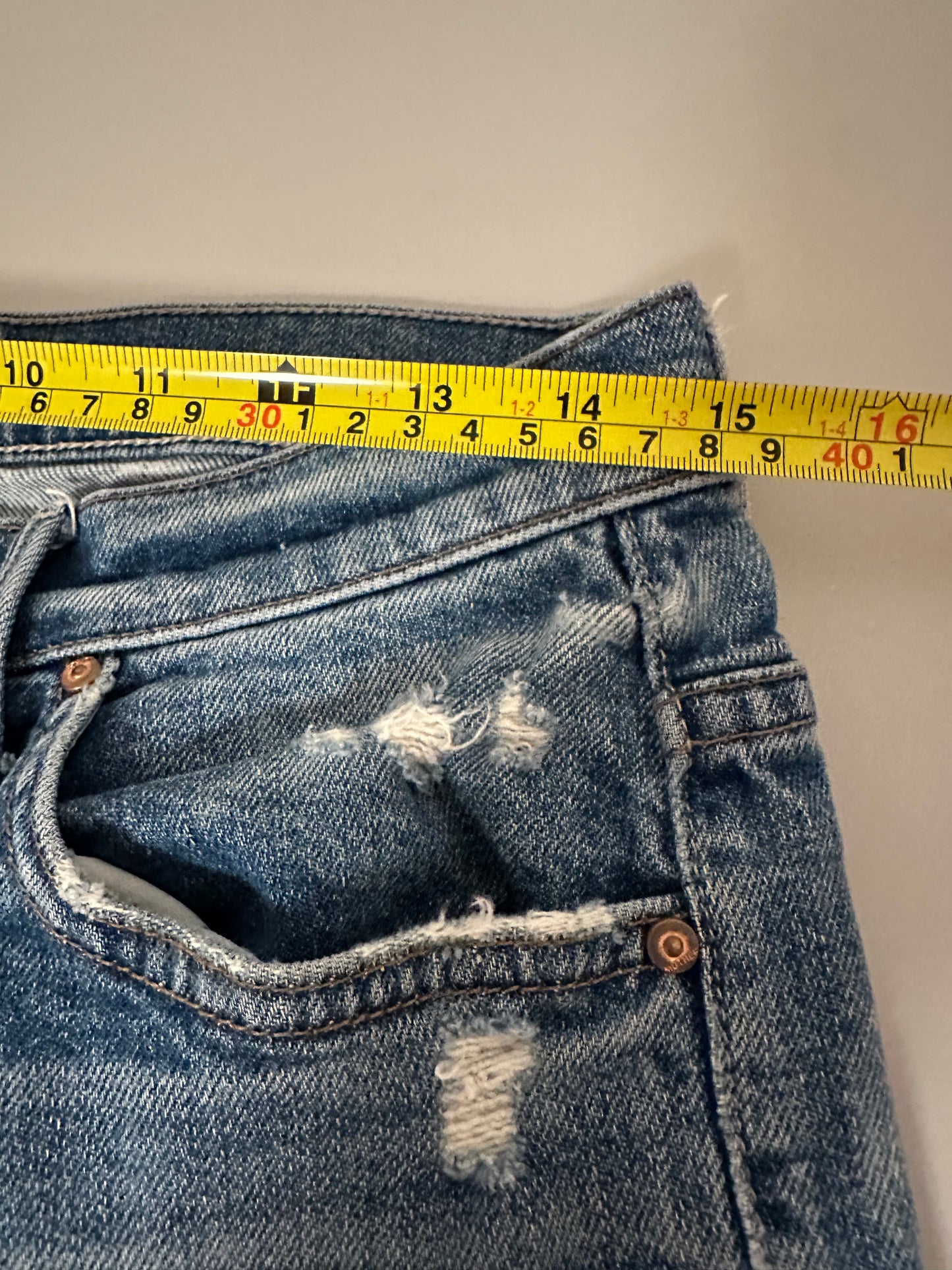 MOTHER The Insider Crop Step Chew Distressed Ankle Jeans | Size 29