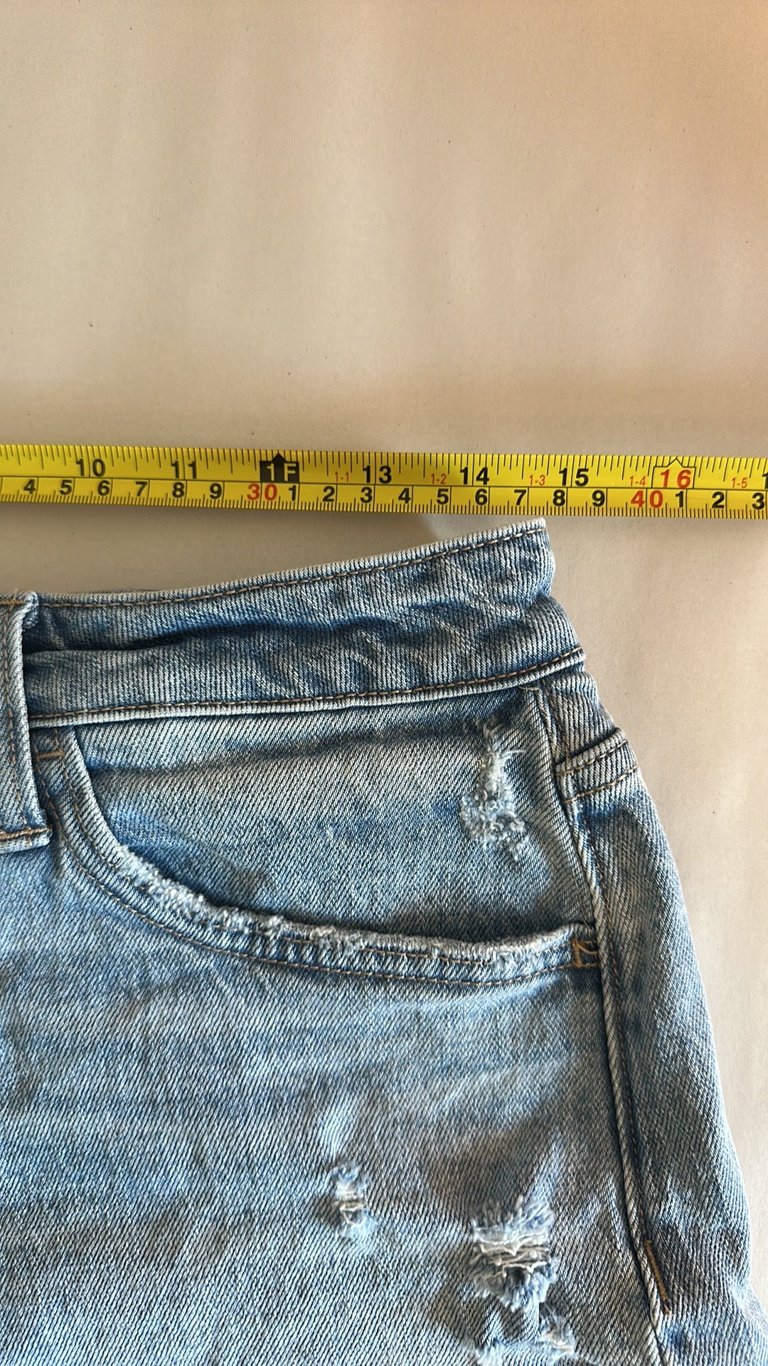 Vervet Rebecca High Rise Stretch Short in “Geniality”- Size Medium