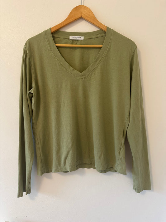 Perfect White Tee Sinatra V-Neck Long Sleeve T-Shirt Top - Size Medium