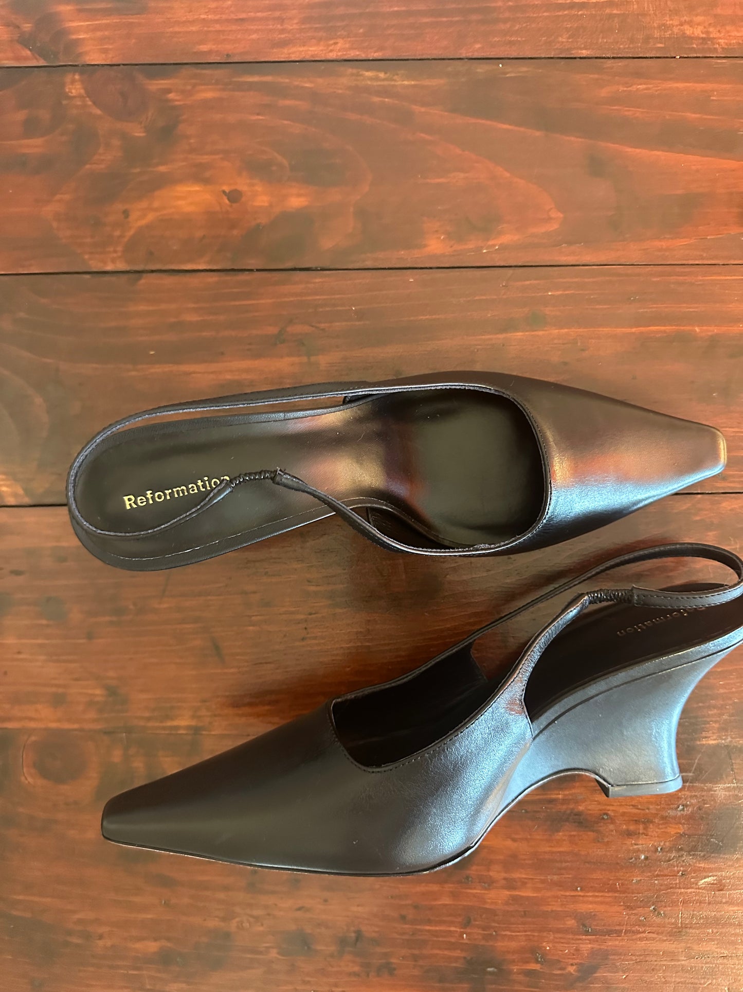 Reformation Westlyn Closed Toe Wedge Heels in Black Leather - Size 9