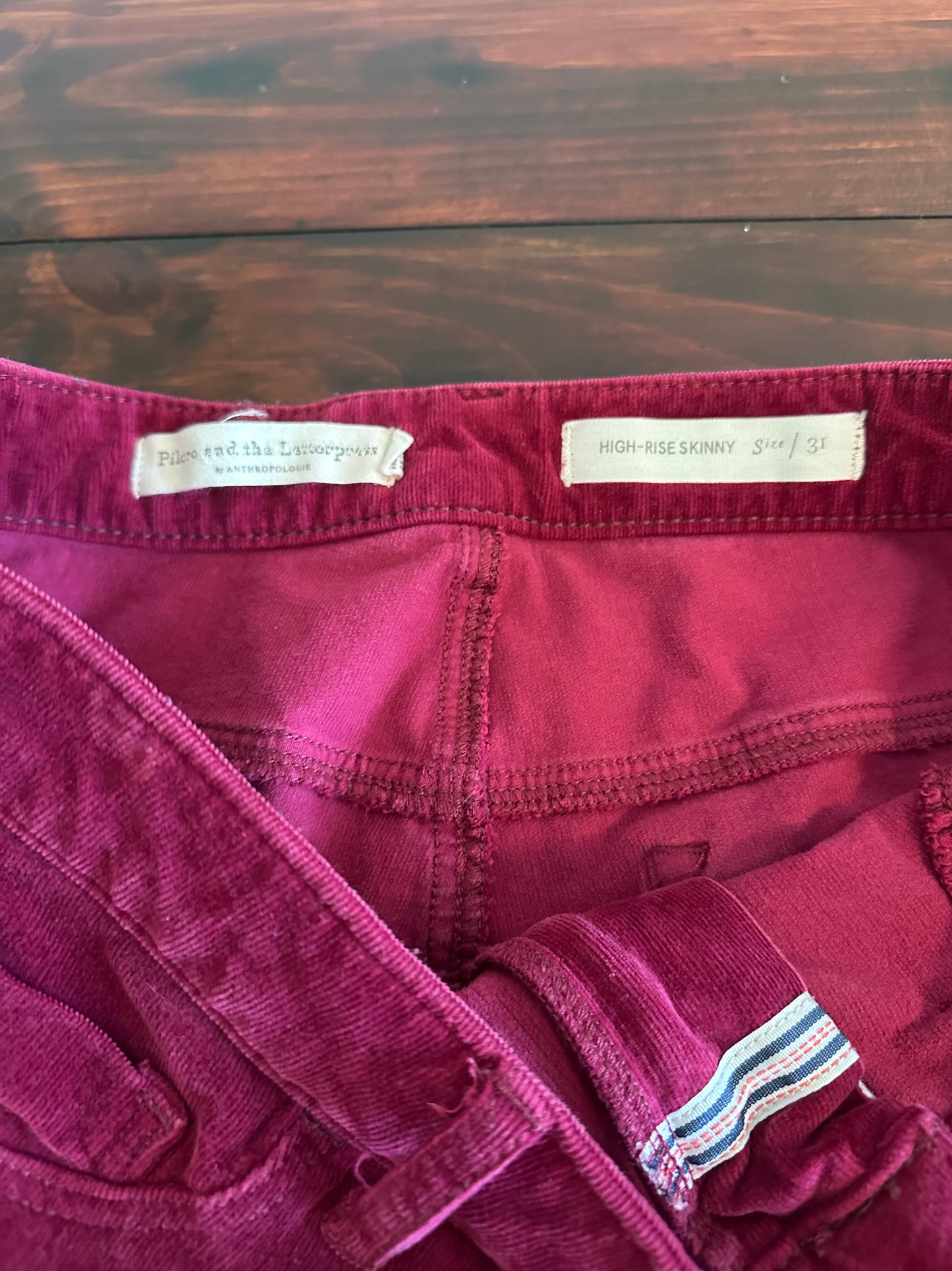 Pilcro Women's Berry Red Stretch Corduroy Skinny Jeans - Size 31