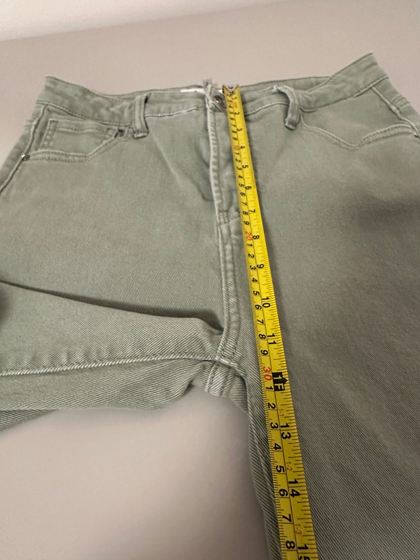 Risen Straight Leg Women's Sage Green Jeans | Size 29