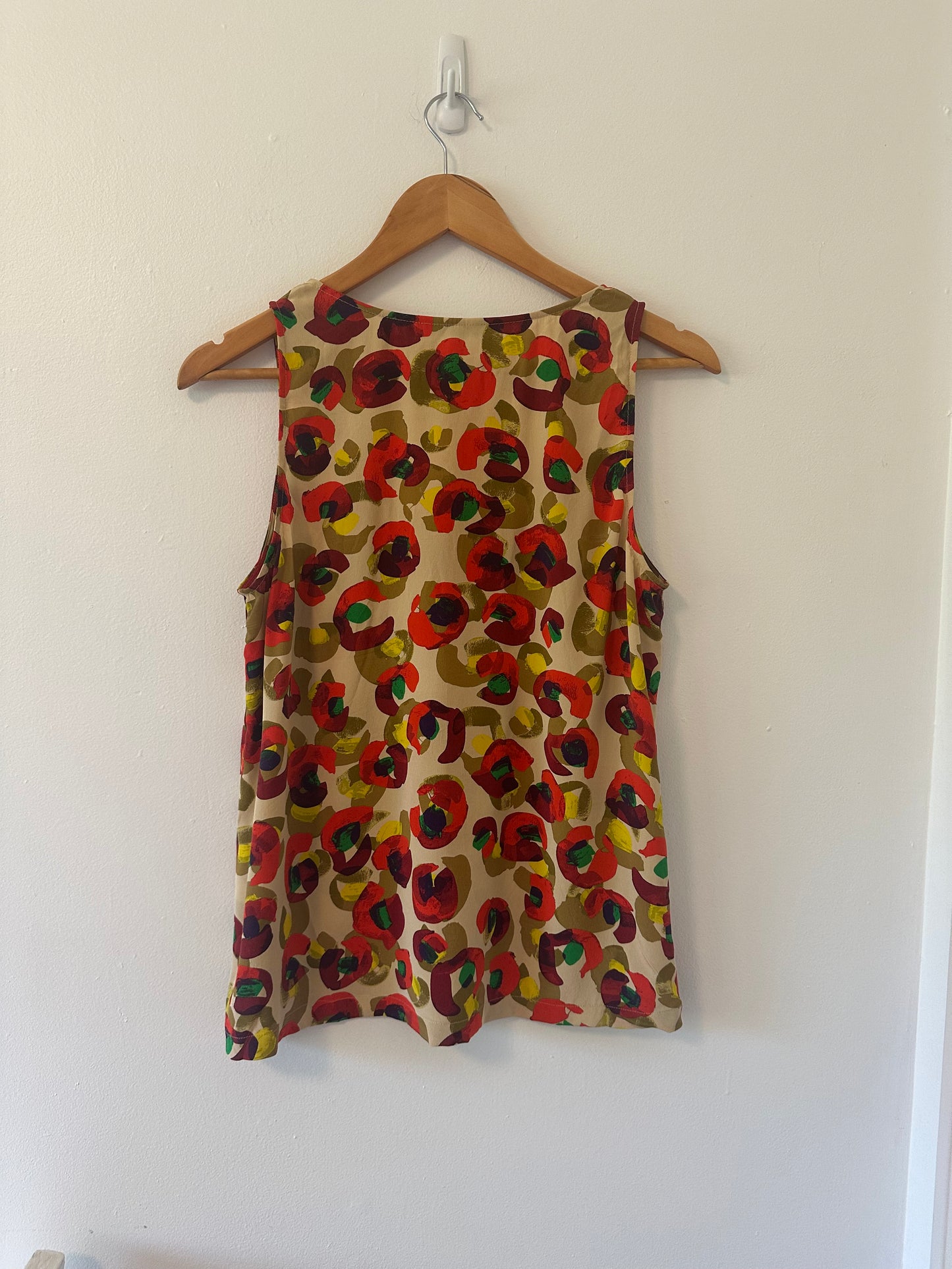 M.M. LaFleur New York Poppy Floral Tank Top - Size Medium