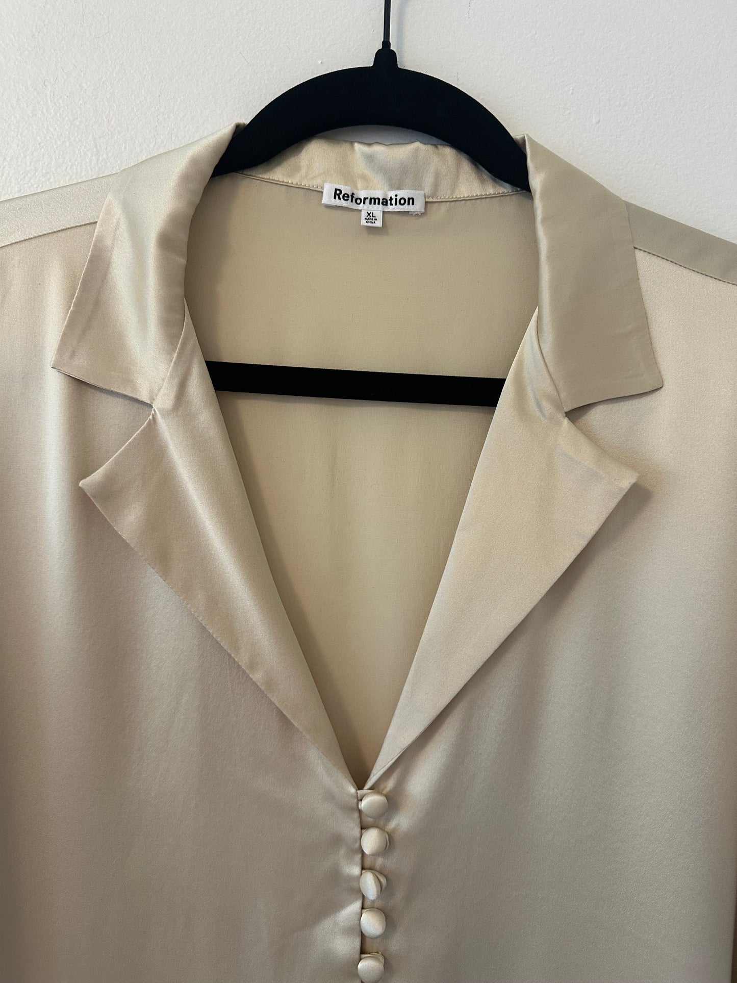 Reformation Jeremiah Silk Top in Almond - Size XL