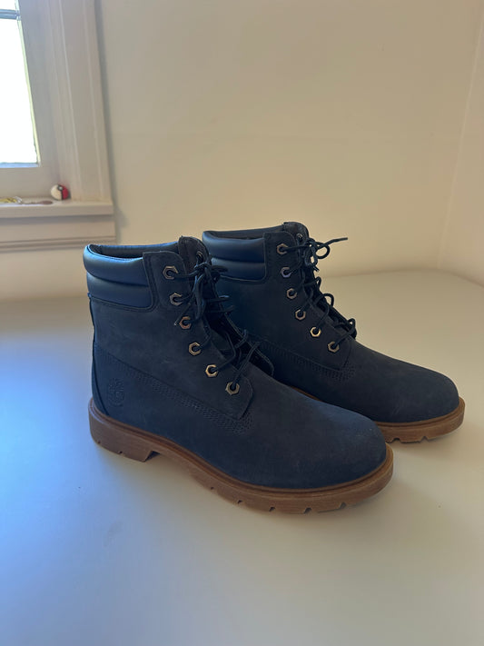 Timberland Women's Linden Woods 6-Inch Waterproof Boot in Navy Gum | Size 8.5