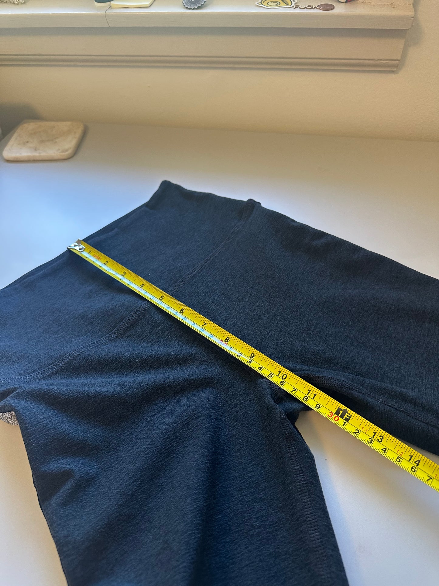 Beyond Yoga Spacedye Shine On High Waisted Midi Leggings in Darkest Night | Size Medium