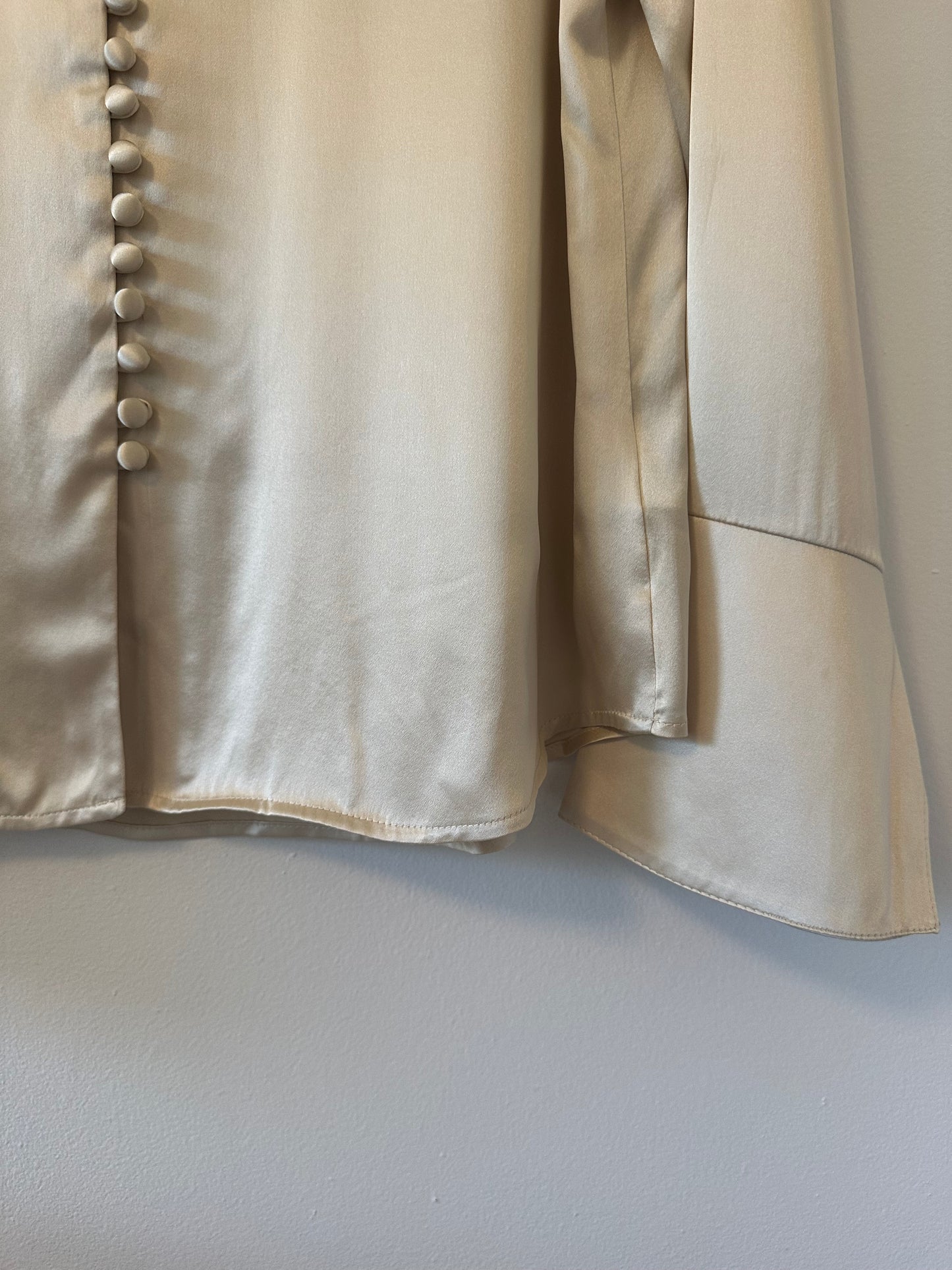 Reformation Jeremiah Silk Top in Almond - Size XL