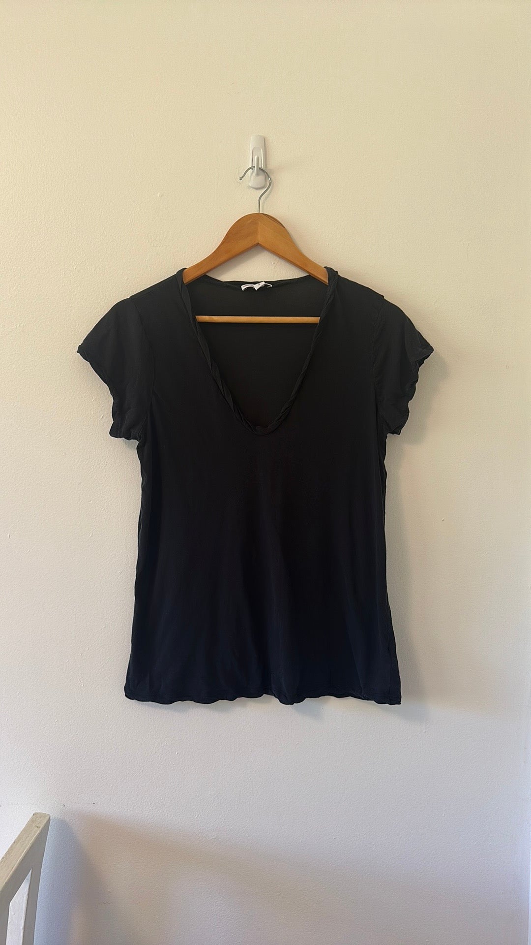 James Perse Black Twist V-Neck Women's T-Shirt - Size 2