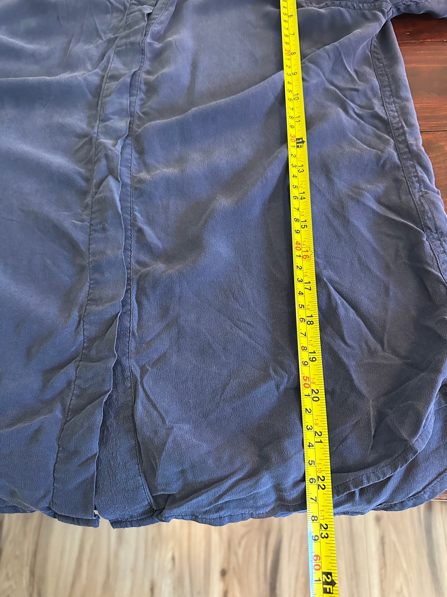 Everlane Dark Blue Butterlight Silk Button-Up Shirt - Size Small