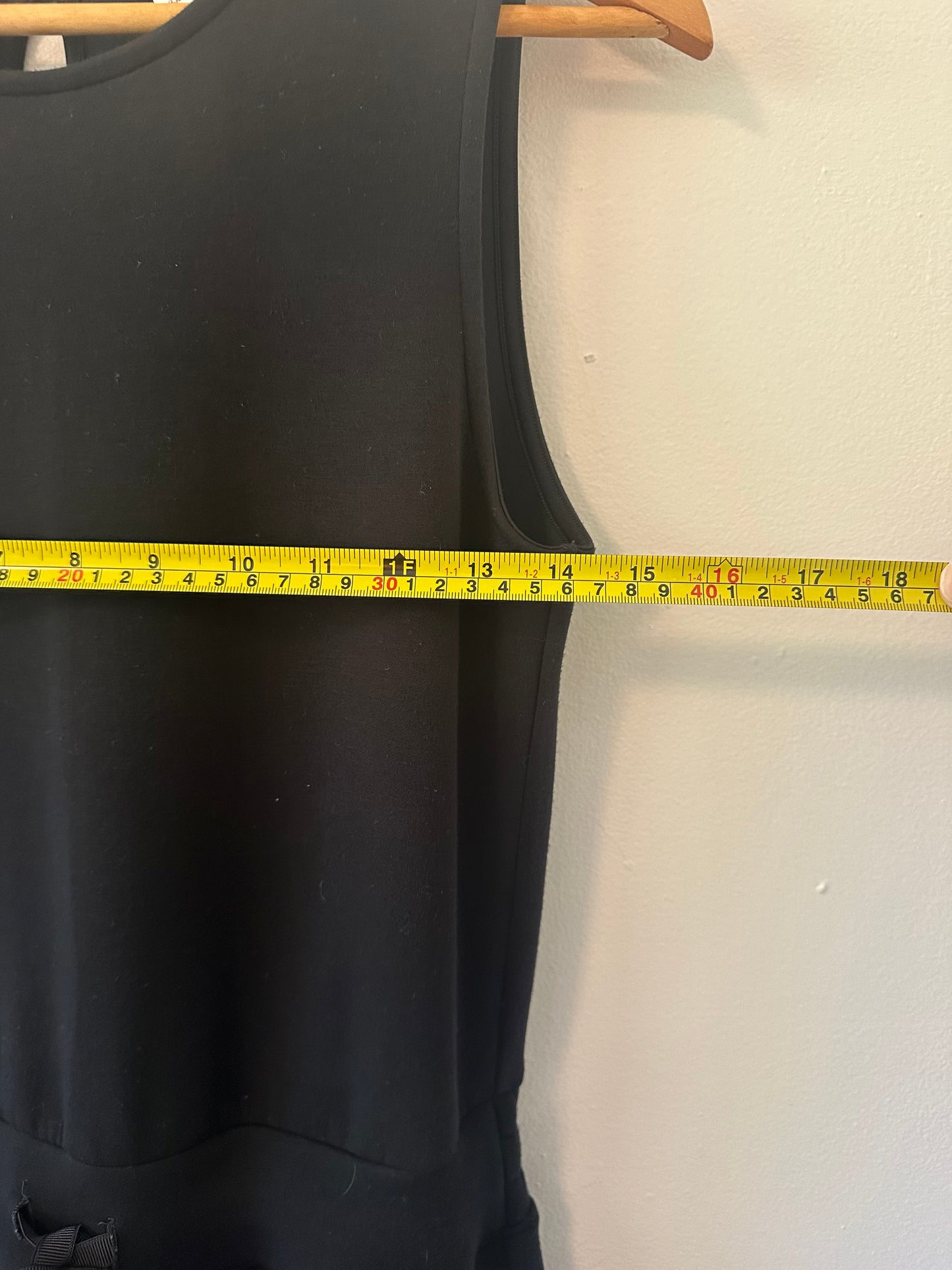 Spanx AirEssentials Jumpsuit in Very Black - Size Small