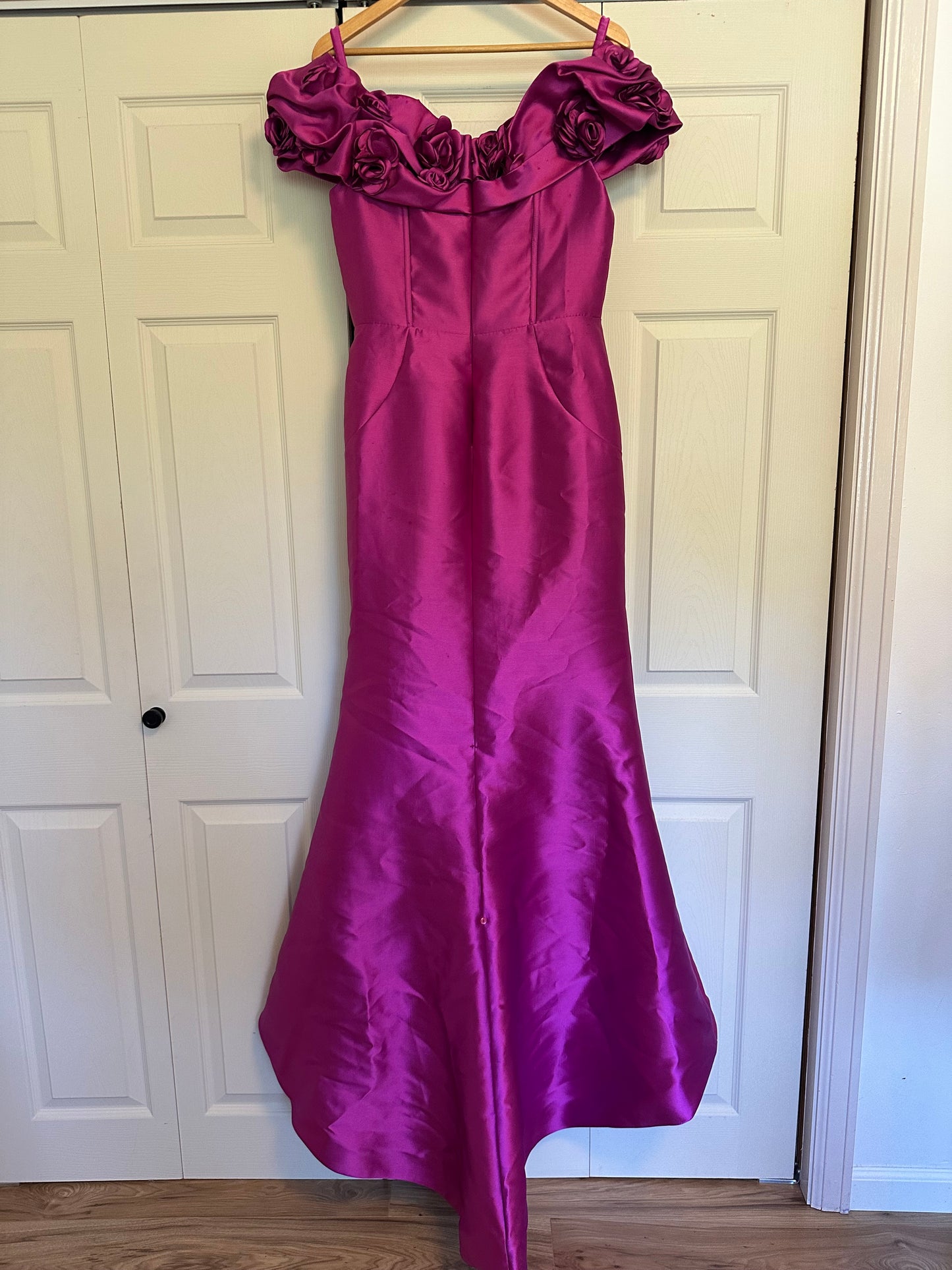 Terani Couture - Fuschia Off The Shoulder Prom Formal Gown | Size 10