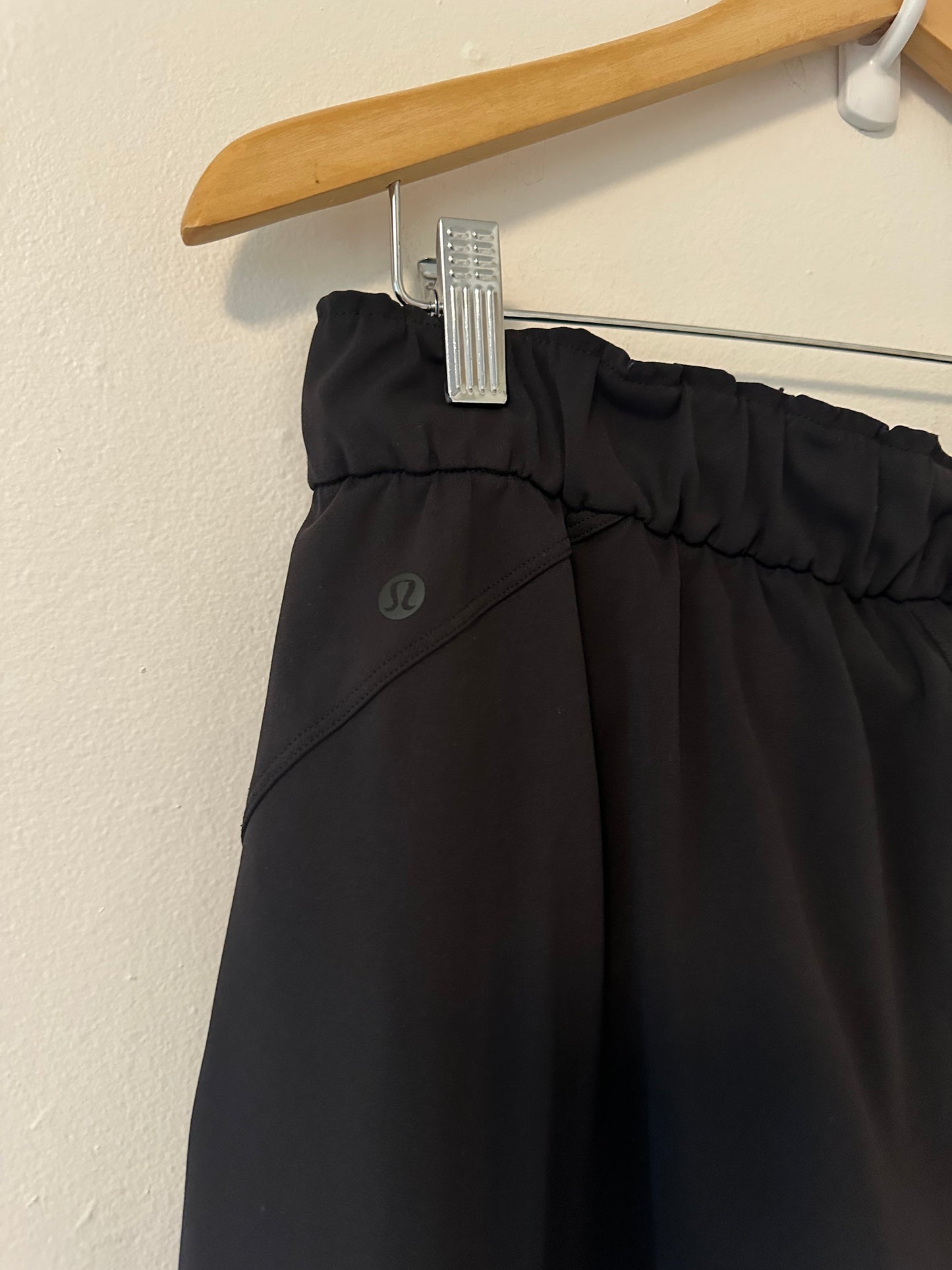 Lululemon Keep Moving Pant in Black - Size 10