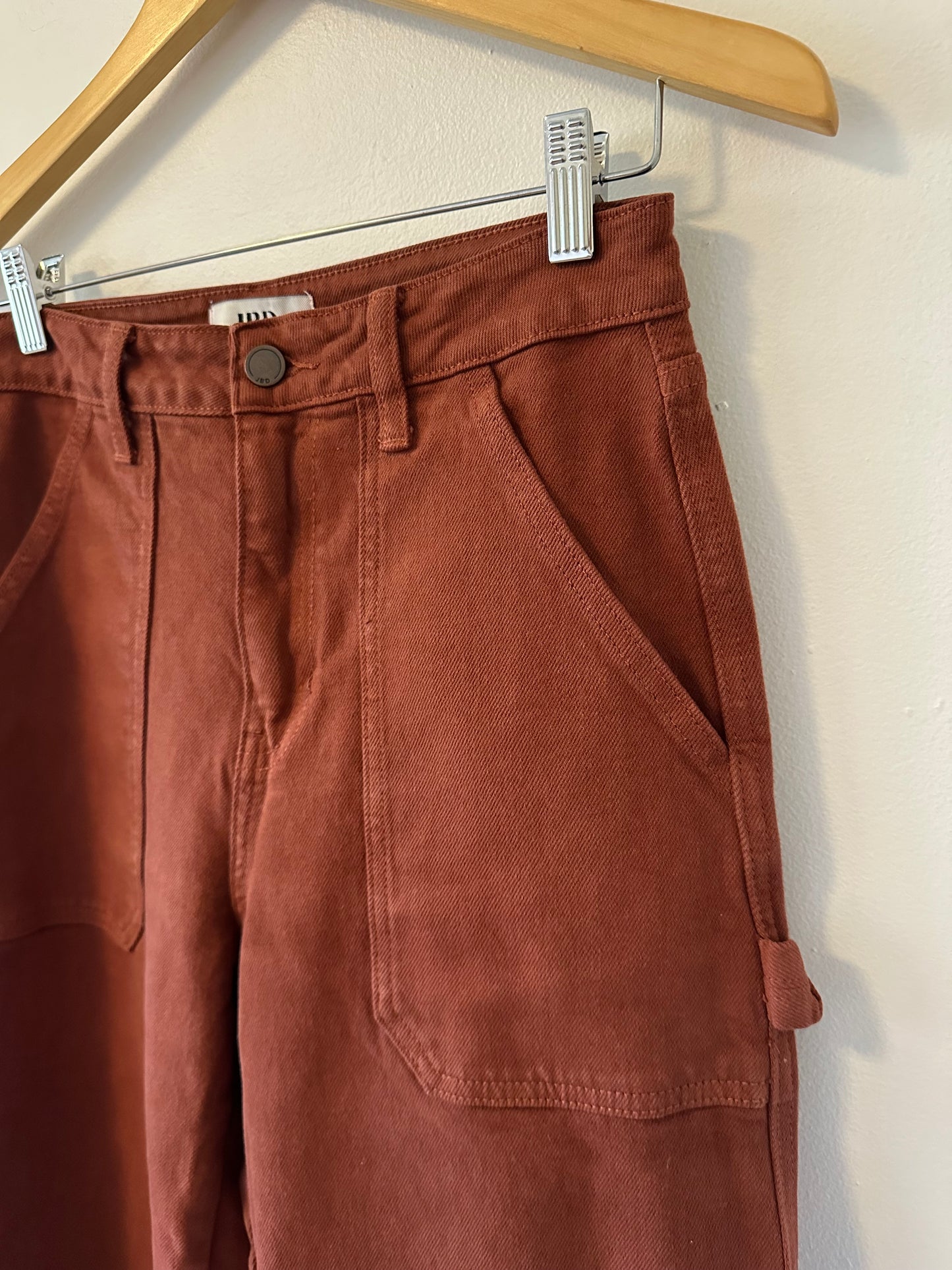 Just Black Women's High Rise Carpenter Jeans in Rust Red | Size 27