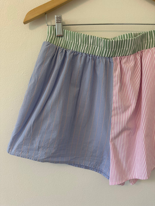 Baevely Striped Women's Shorts Size Medium