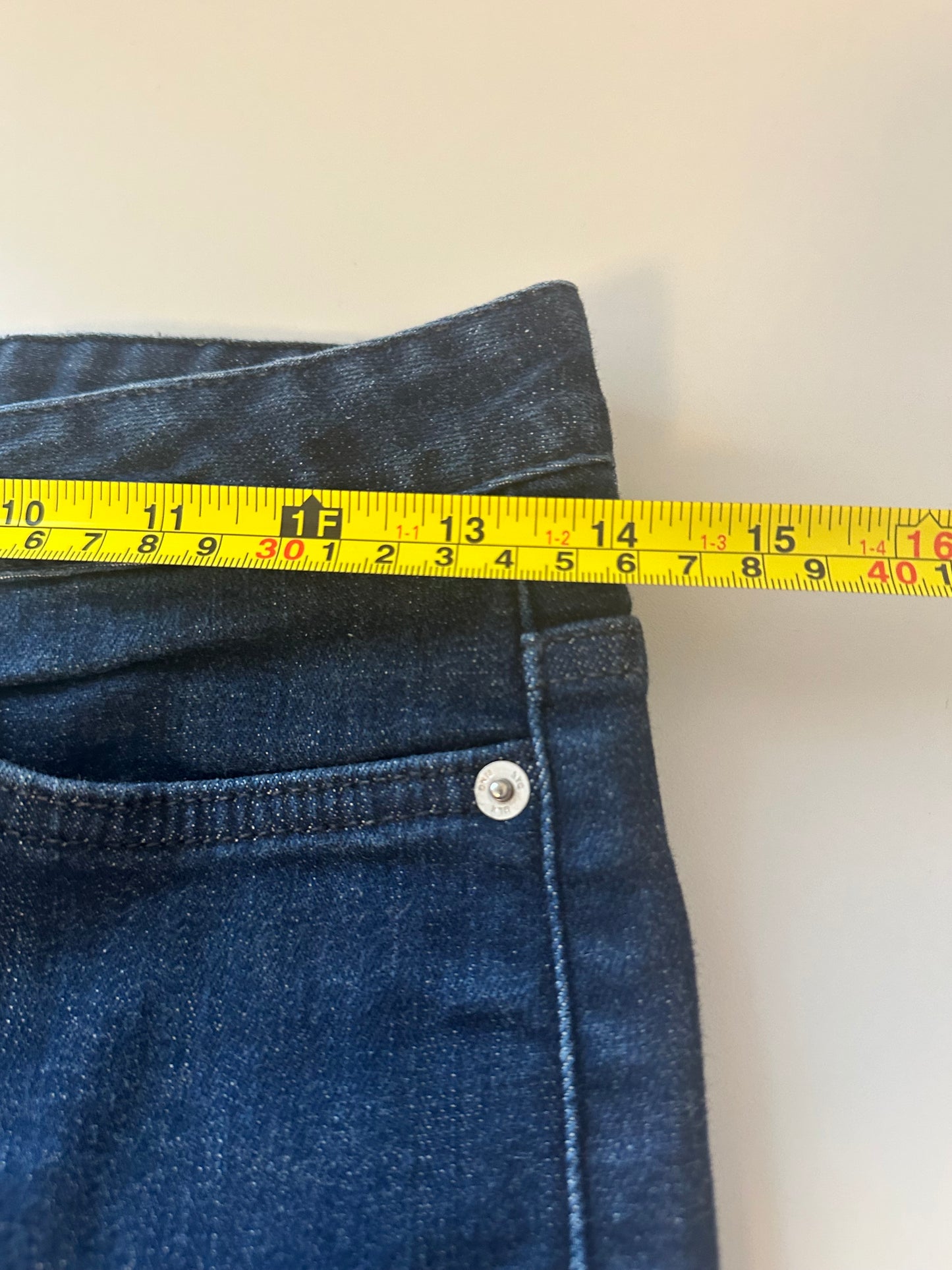 BLK DNM Women’s Stretch Skinny Jeans With Zipper Ankles | Size 28