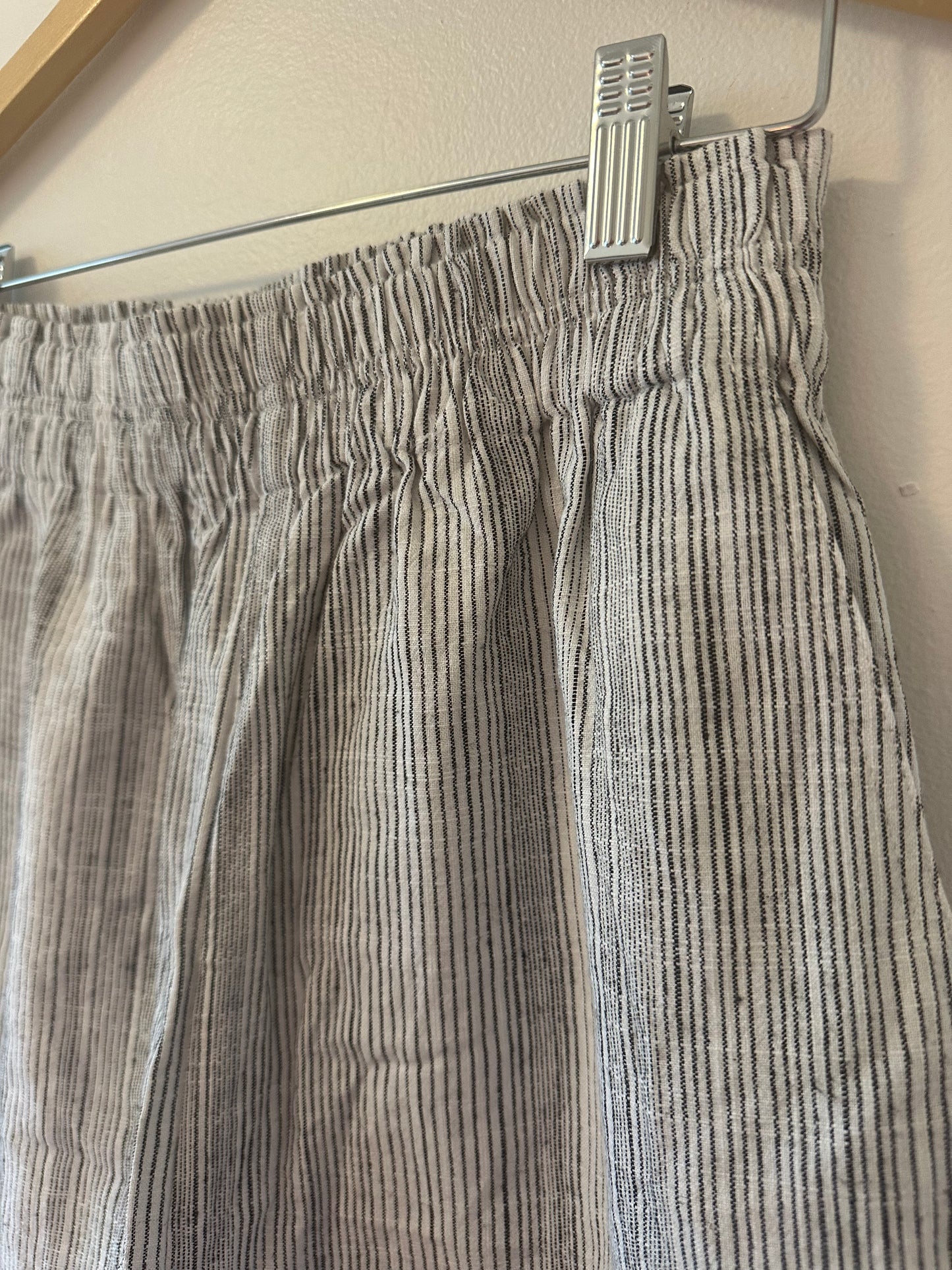 Gentle Fawn New Shore Shorts in Black Stripe - Size Medium