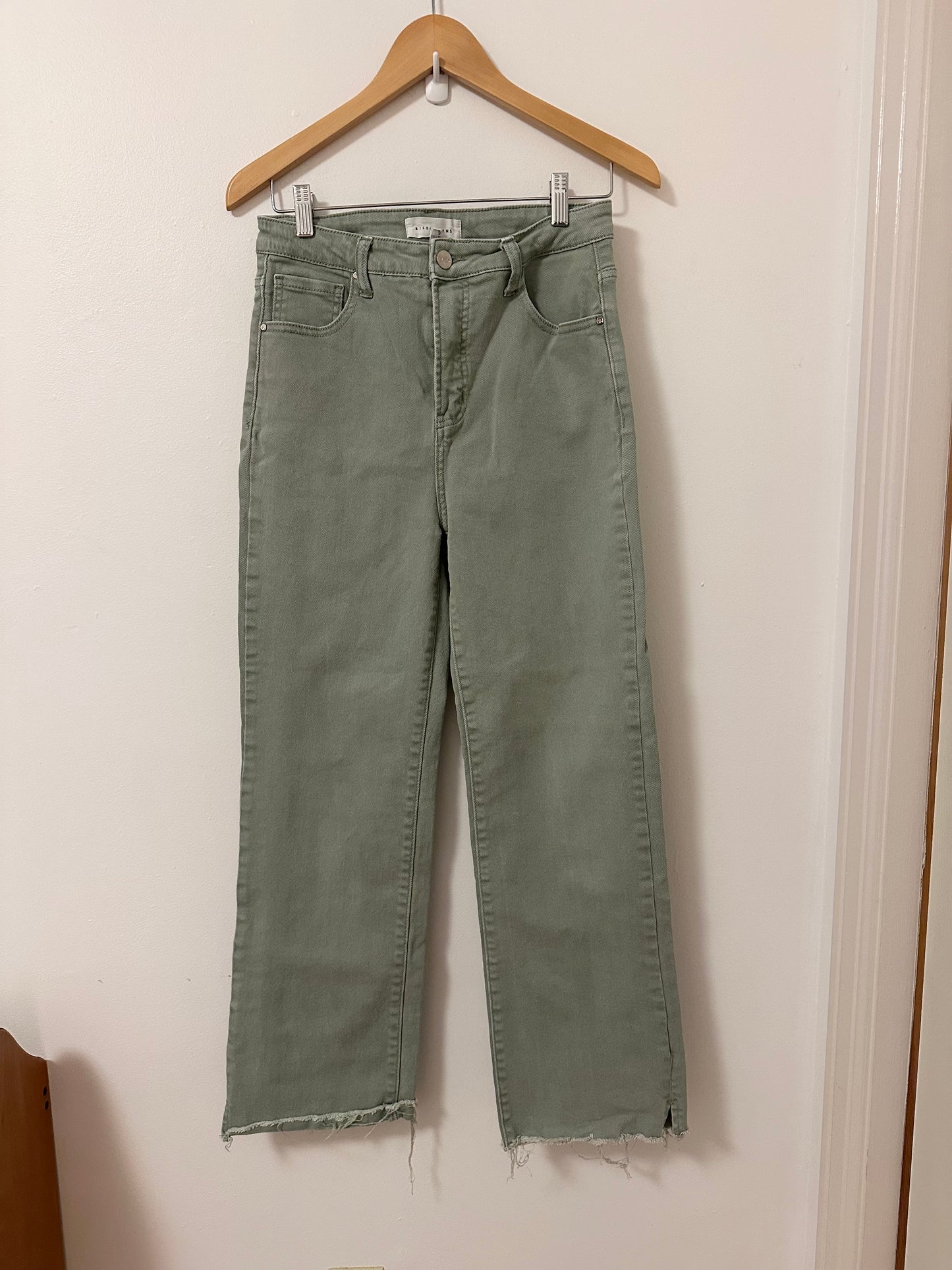 Risen Straight Leg Women's Sage Green Jeans | Size 29