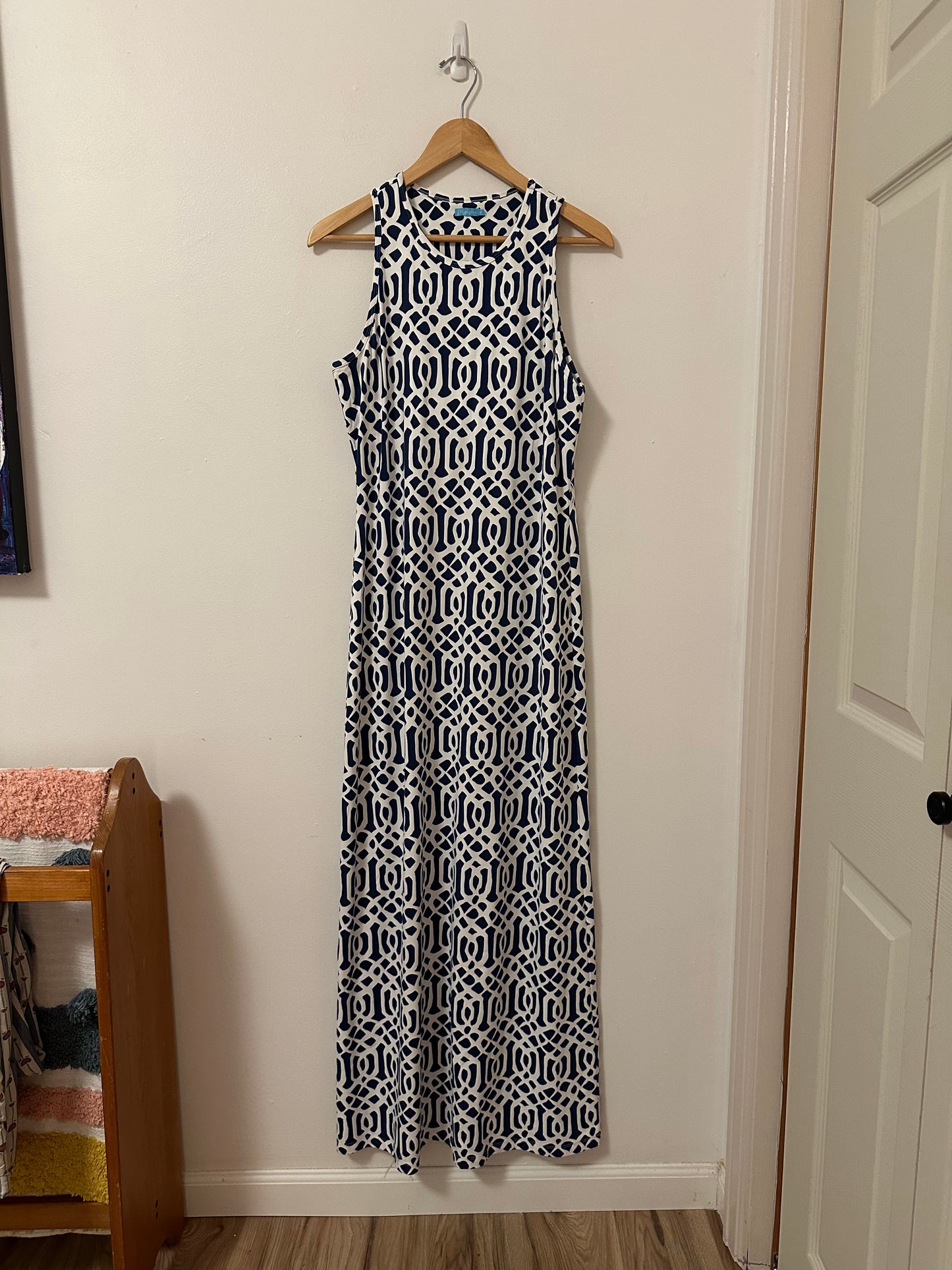 J. McLaughlin Blue and White Patterned Maxi Dress | Size Medium