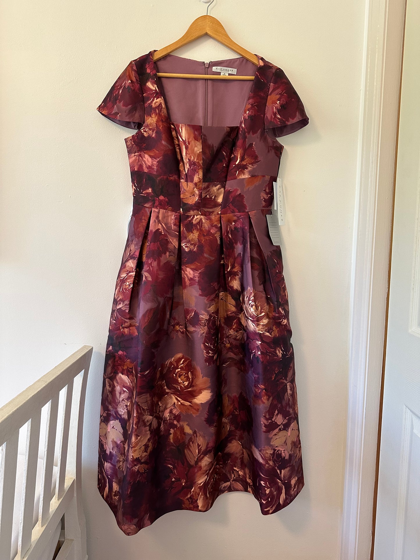 NWT Kay Unger Tierney Floral Midi Dress in Garnet Multi - Size 10
