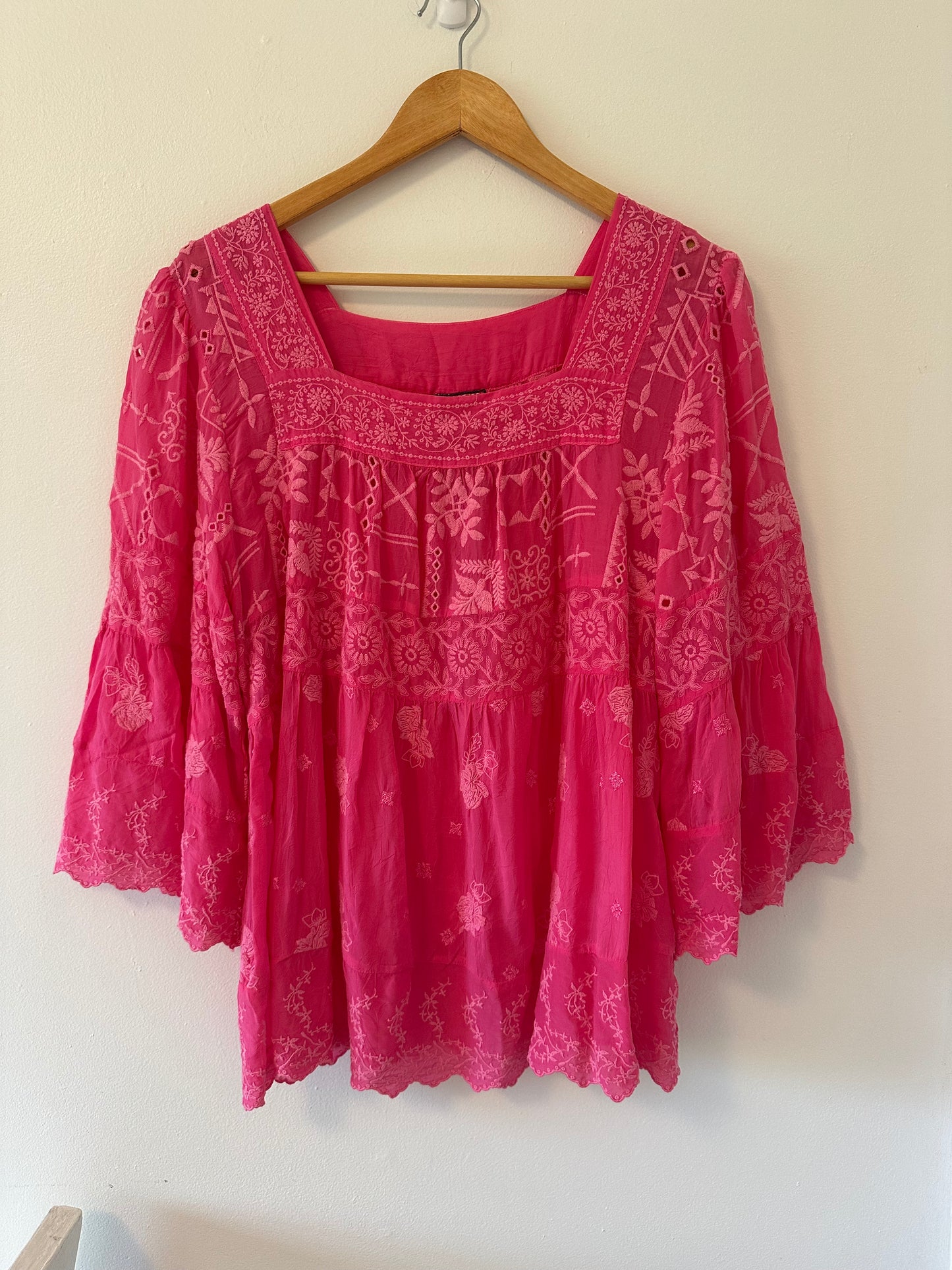 NWT Johnny Was Odette Blouse in Raspberry Sorbet - Size Large