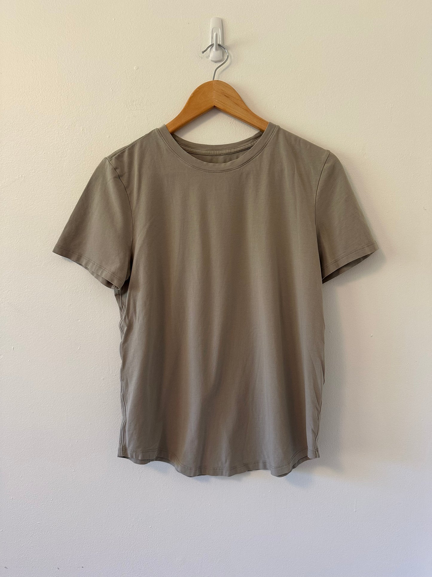 Lululemon Love Crewneck T-Shirt in Riverstone | Size 8