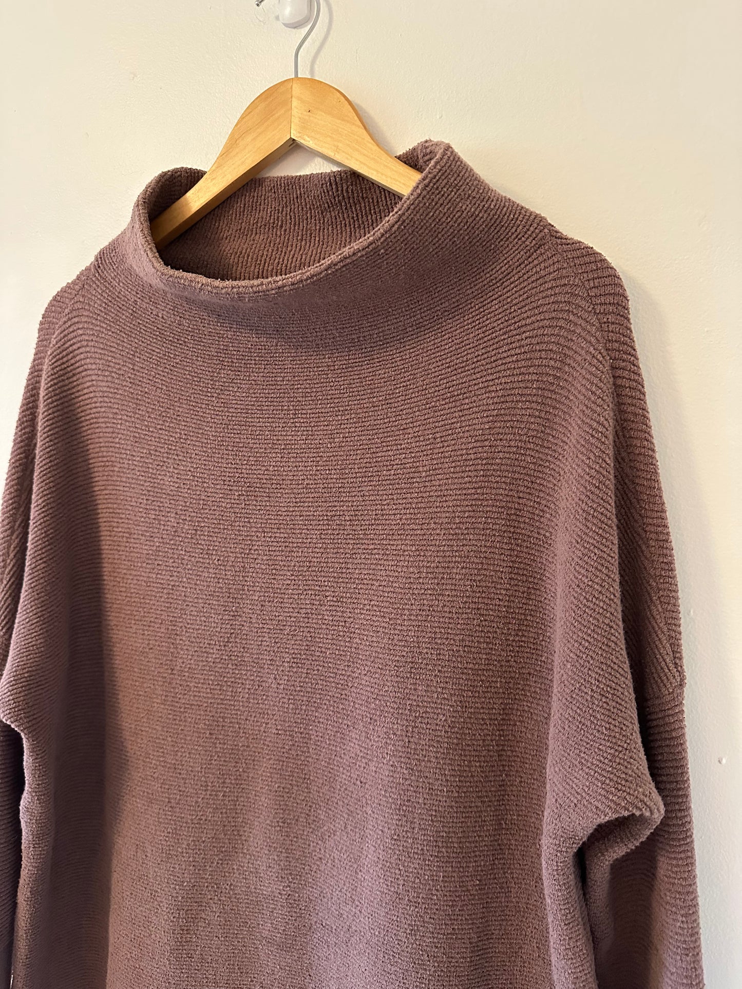 Free People Ottoman Slouchy Turtleneck Sweater in Brown - Size Small