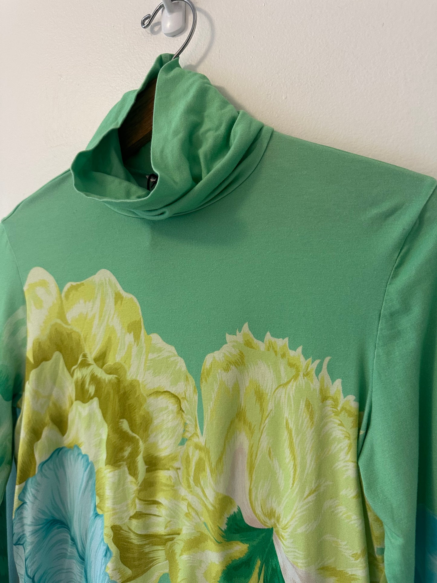 The Kit Turtleneck in Jade Iris | Size Large