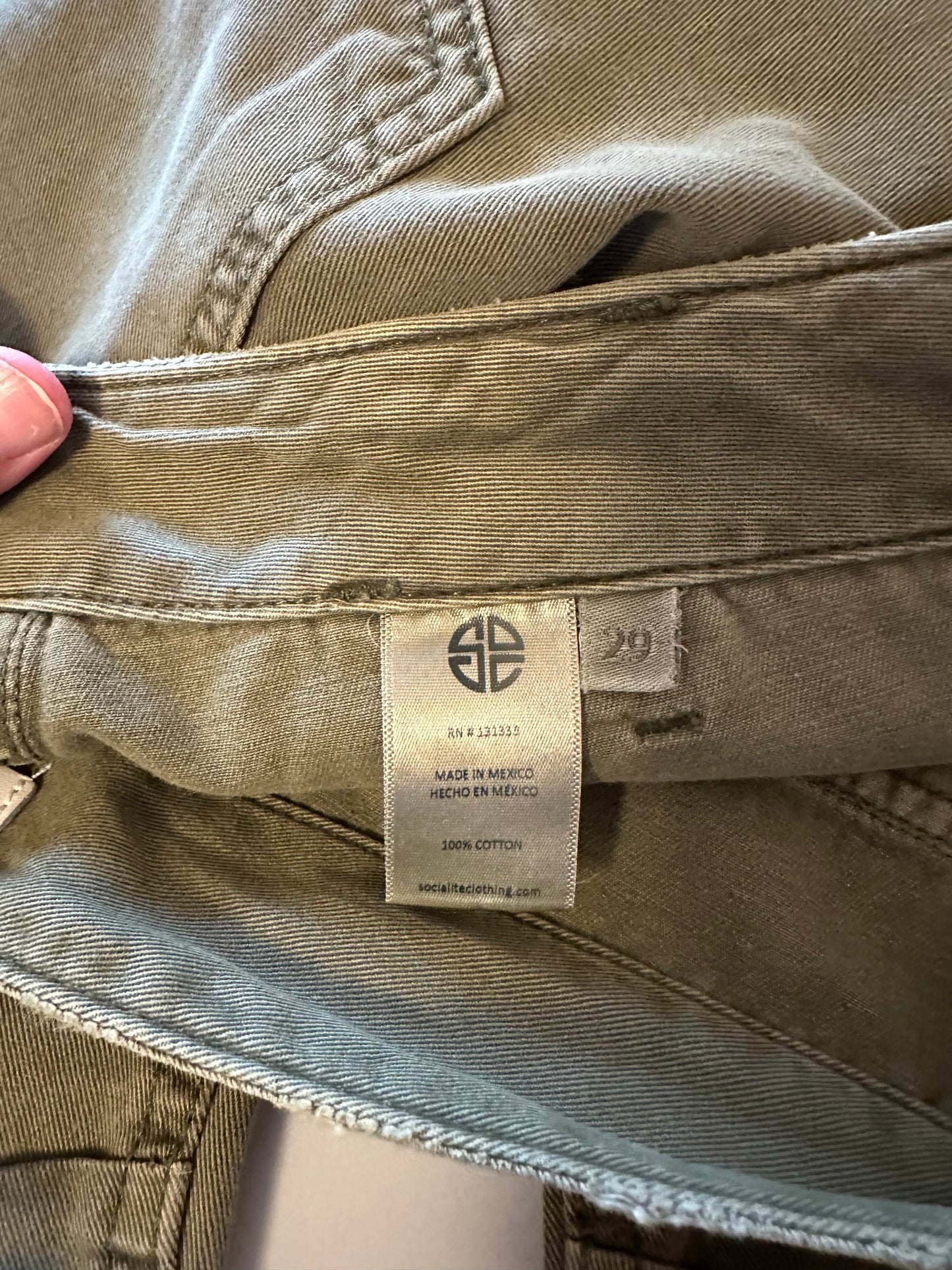 Socialite Austin Olive Green Boyfriend Straight Leg Cropped Pants | Size 29