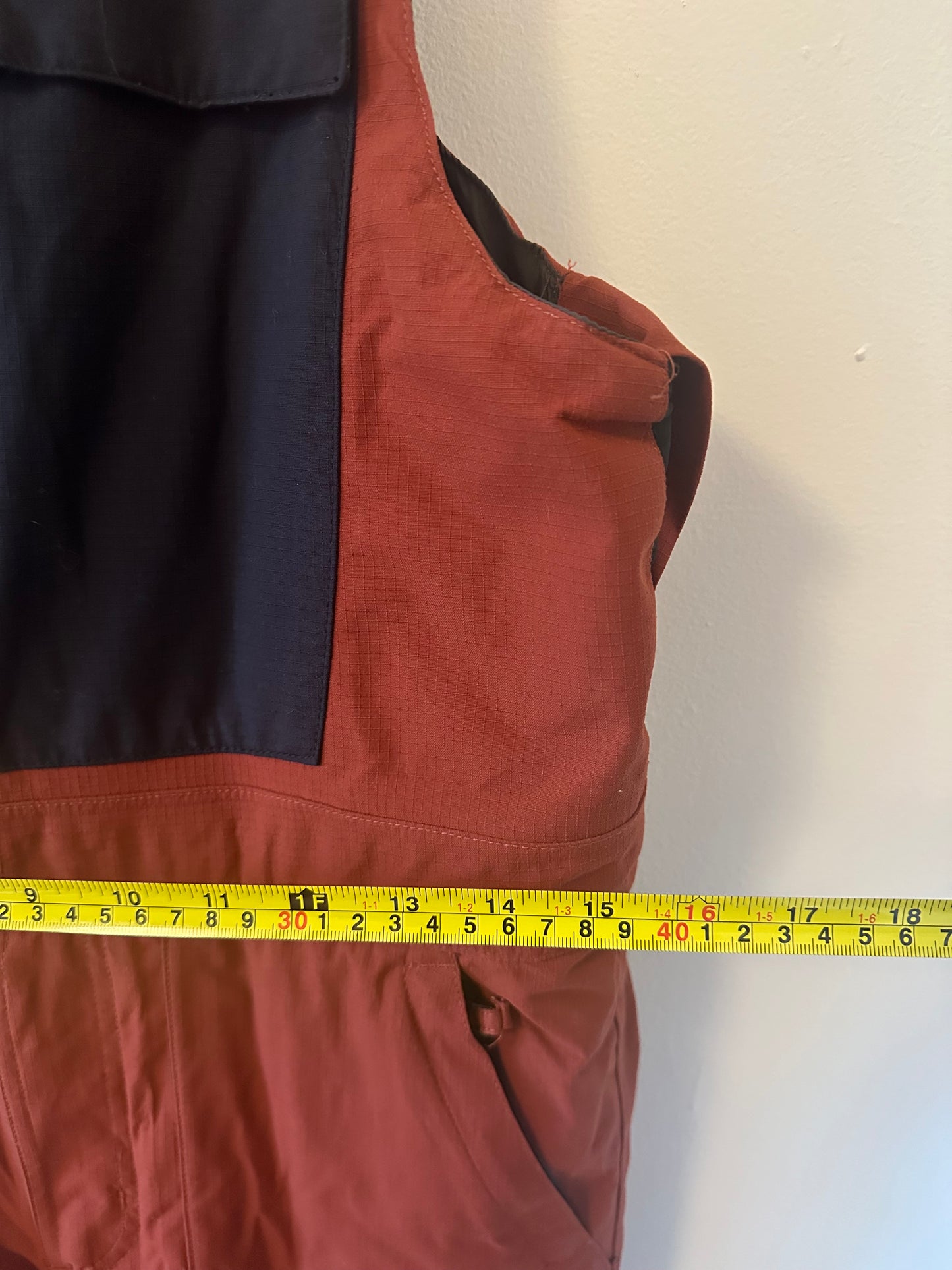 ThirtyTwo Rust Red and Black Bib Snowpants - Size Small
