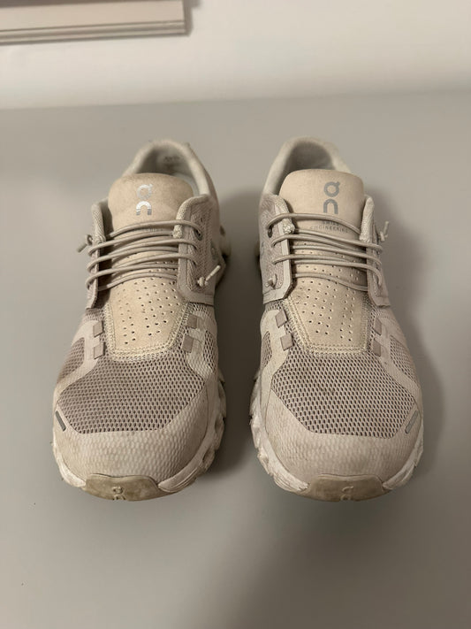 On Cloud 6 Sneakers - Lace Up and Slip On | Size 8.5