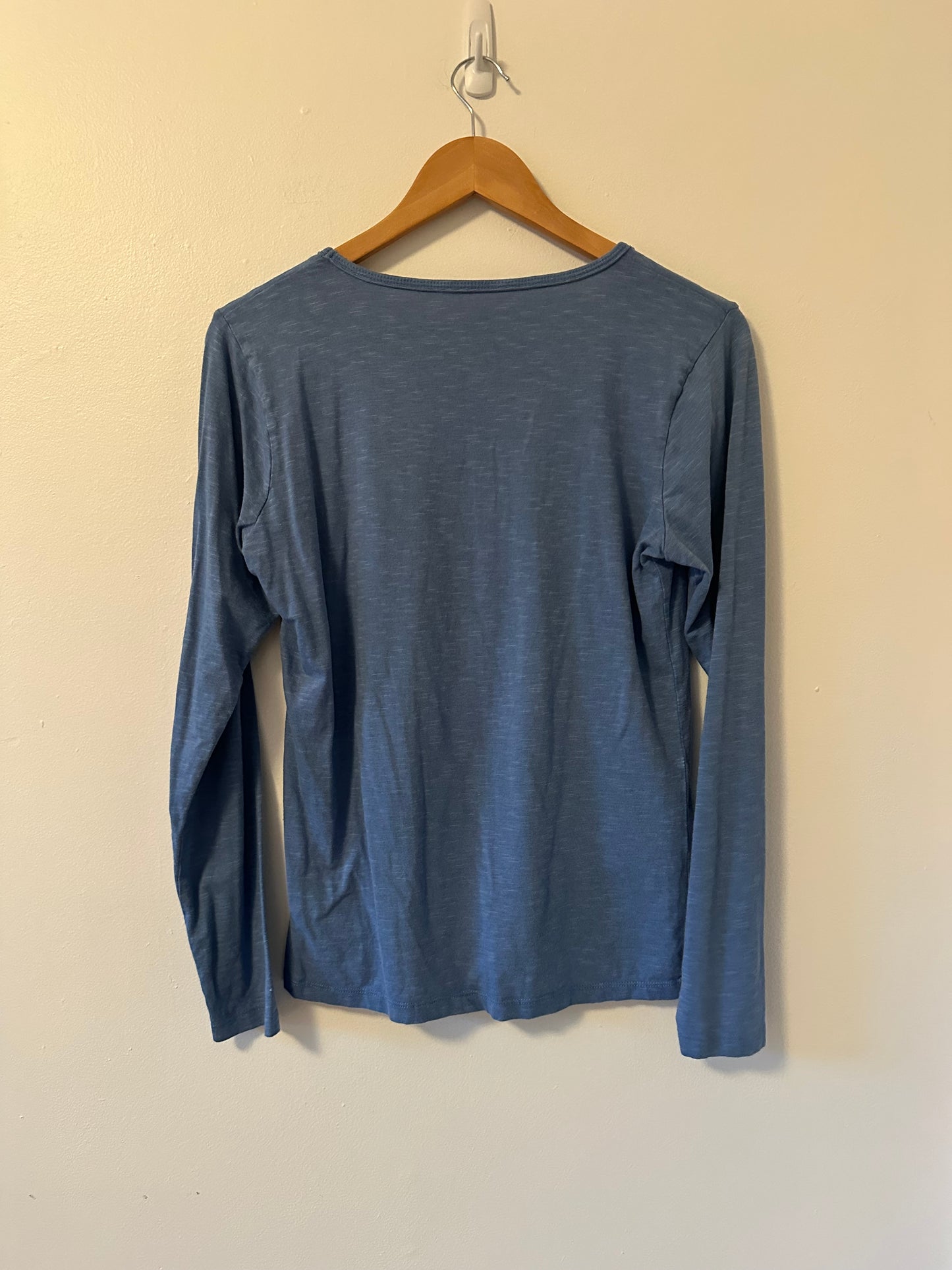 Horny Toad - Slate Blue Long Sleeve V-Neck Tee Shirt | Size Medium