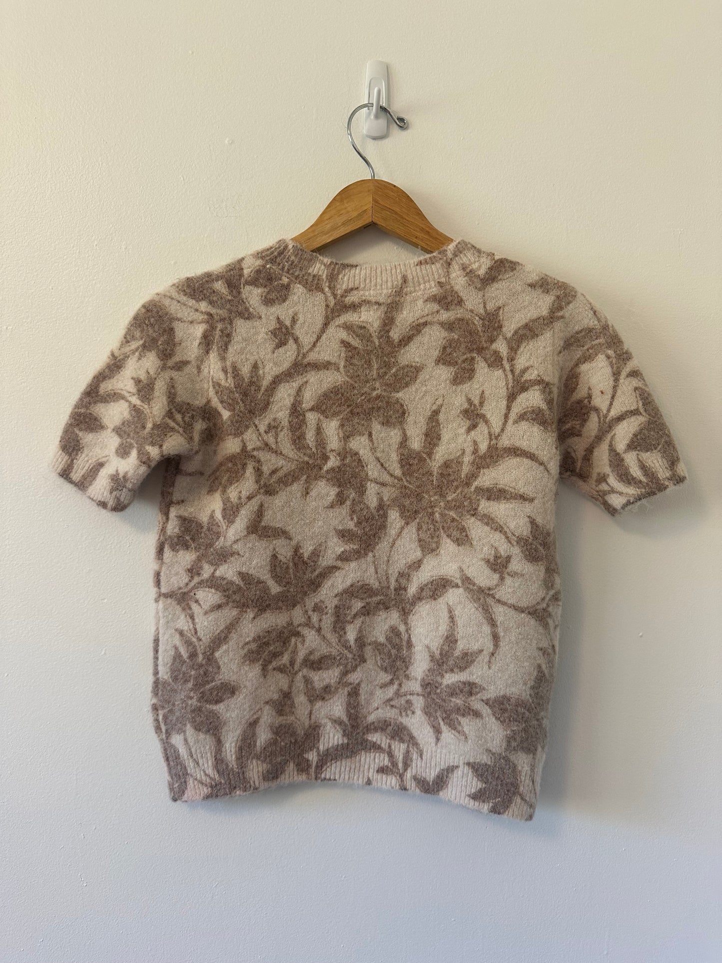 Nicole Miller Beige and Brown Floral Crewneck Sweater | Size Small