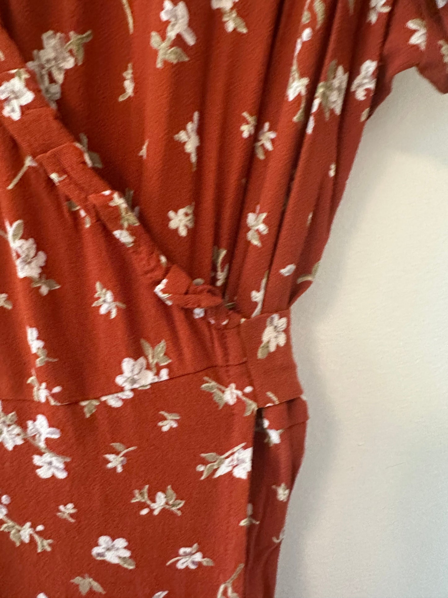 Madewell Ruffle Wrap Dress in Candied Orchid - Size Large
