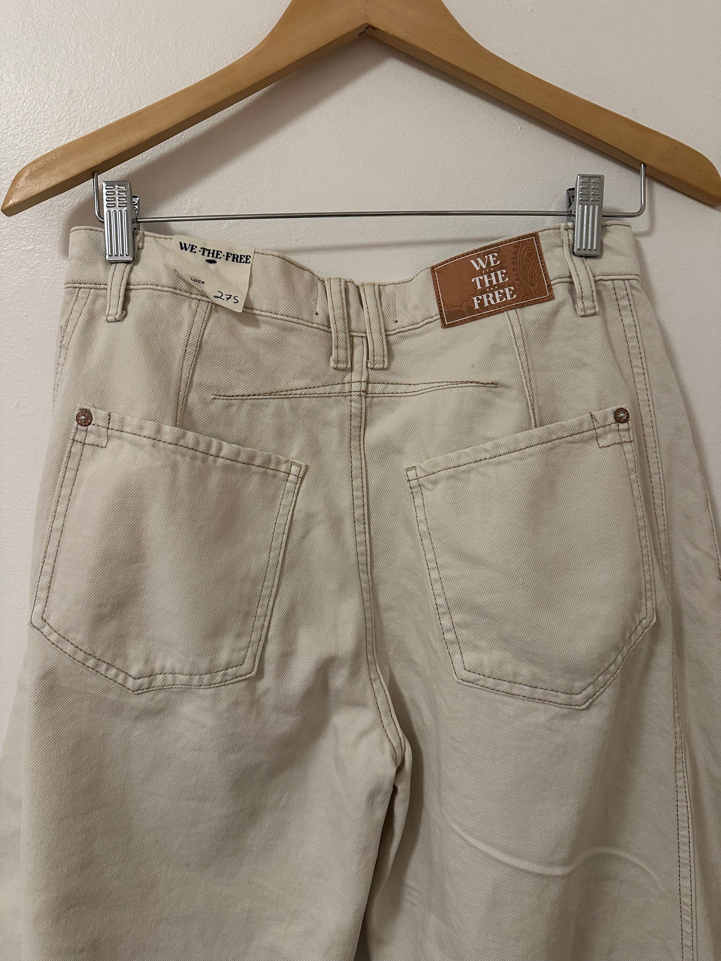 NWT We The Free Good Luck Mid Rise Barrel Jeans in Milk Size 27 Short